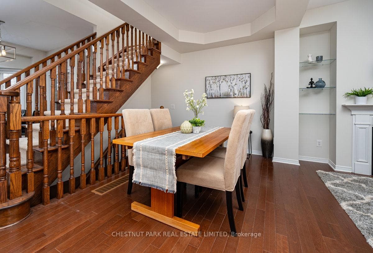 66 Chapman Court photo 5