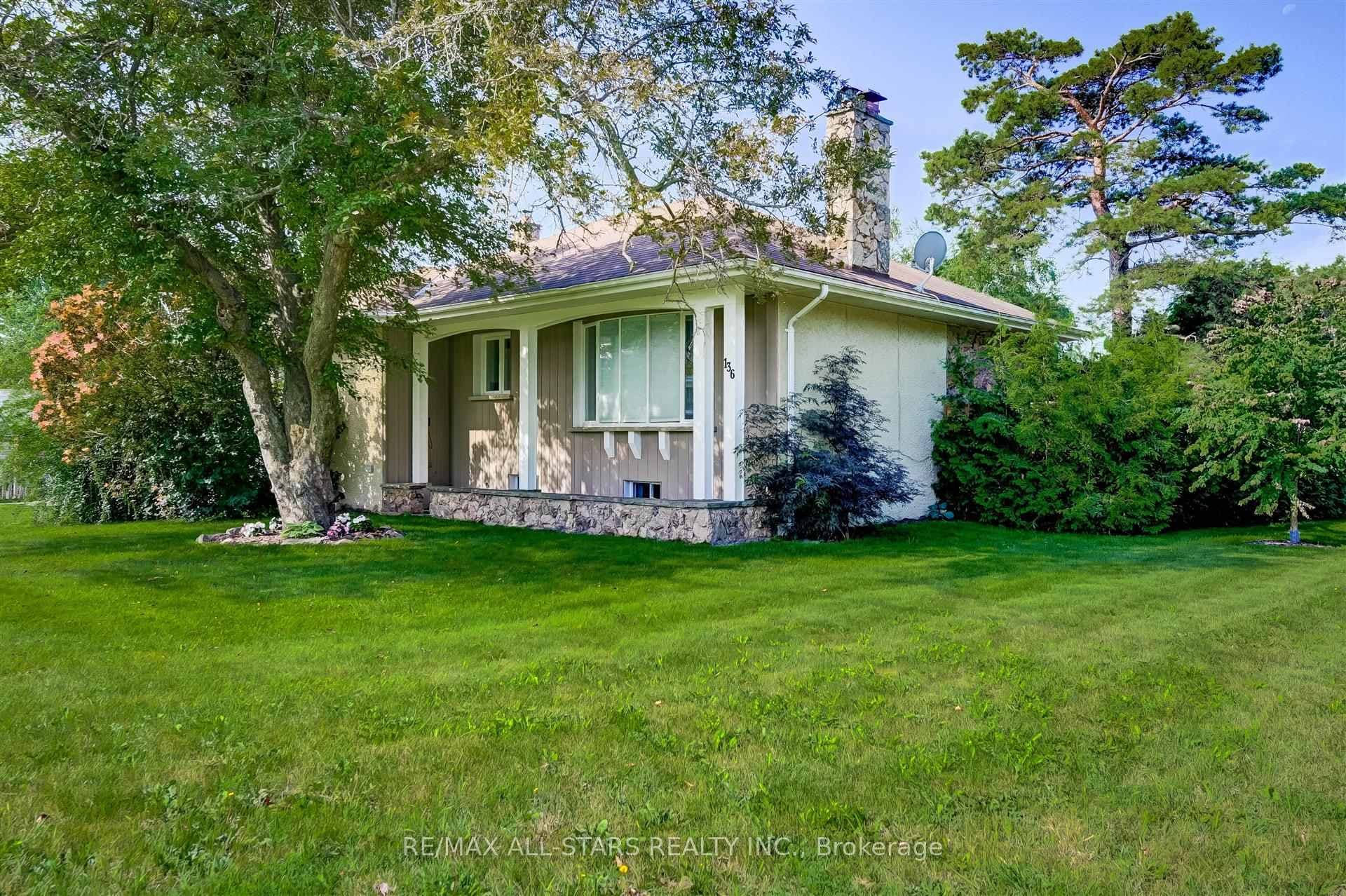 136 Dorset Road photo 1