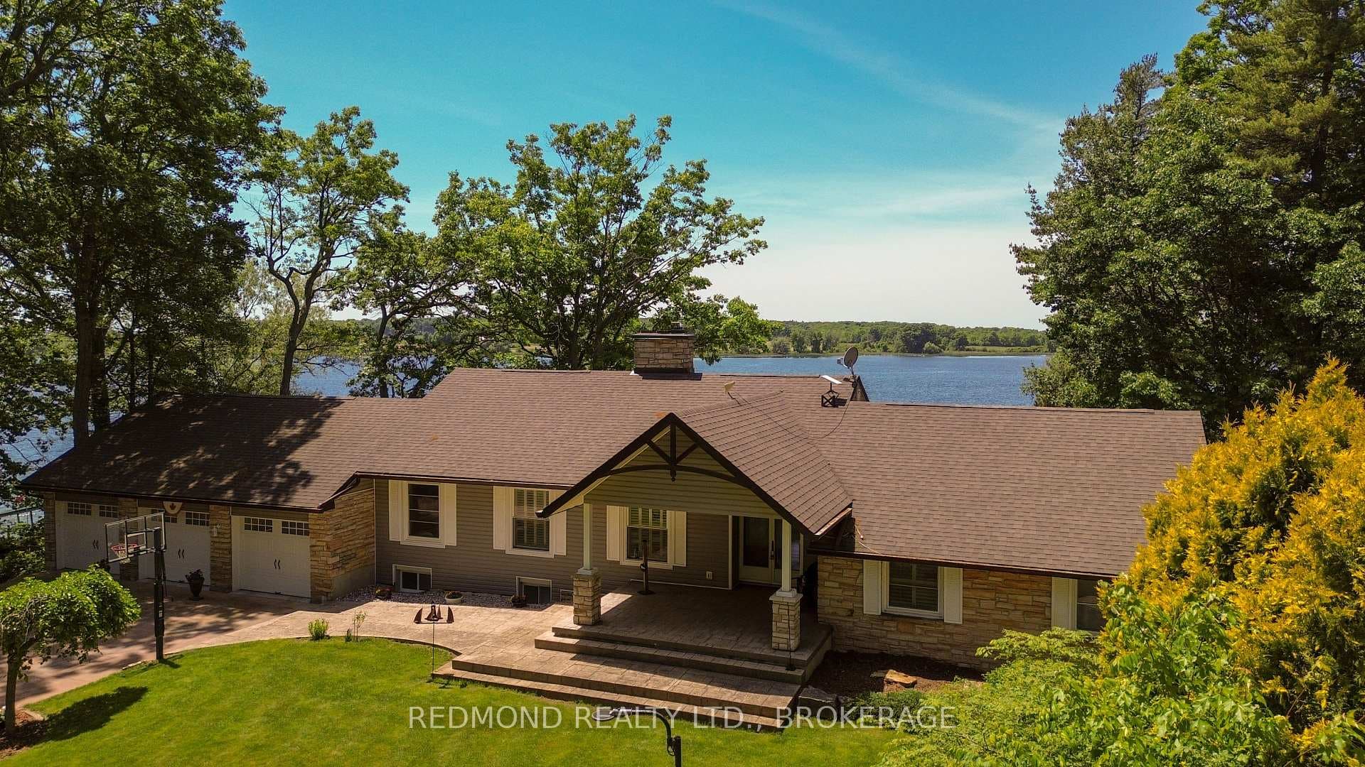 333 Howe Island Ferry Road photo 2