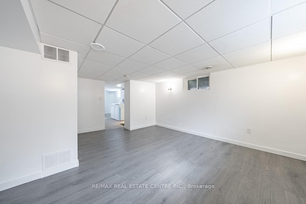 126 Haig Street photo 29