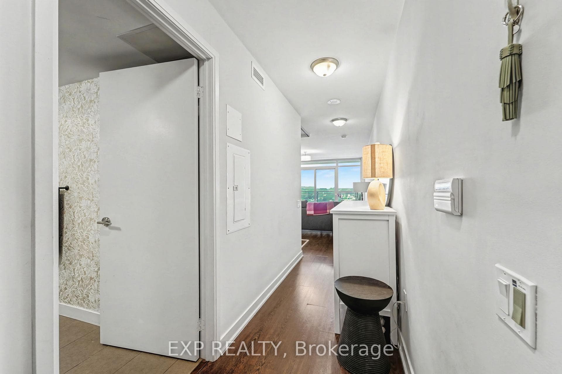78 Tecumseth Street Unit 1512 photo 4