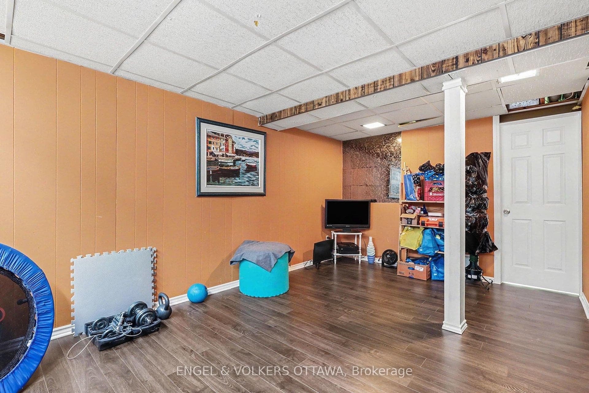 7882 Jeanne D'arc Boulevard Unit 87 photo 27