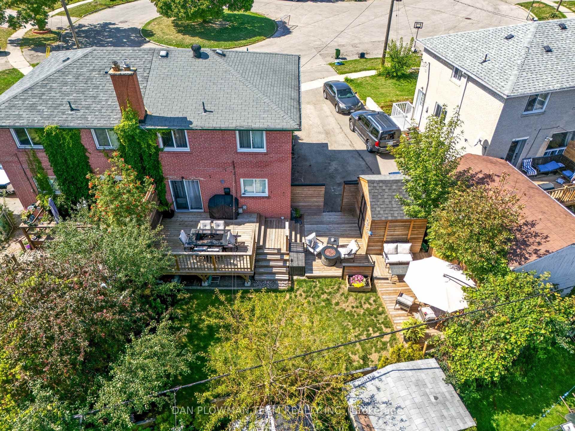 22 Athenia Court photo 36