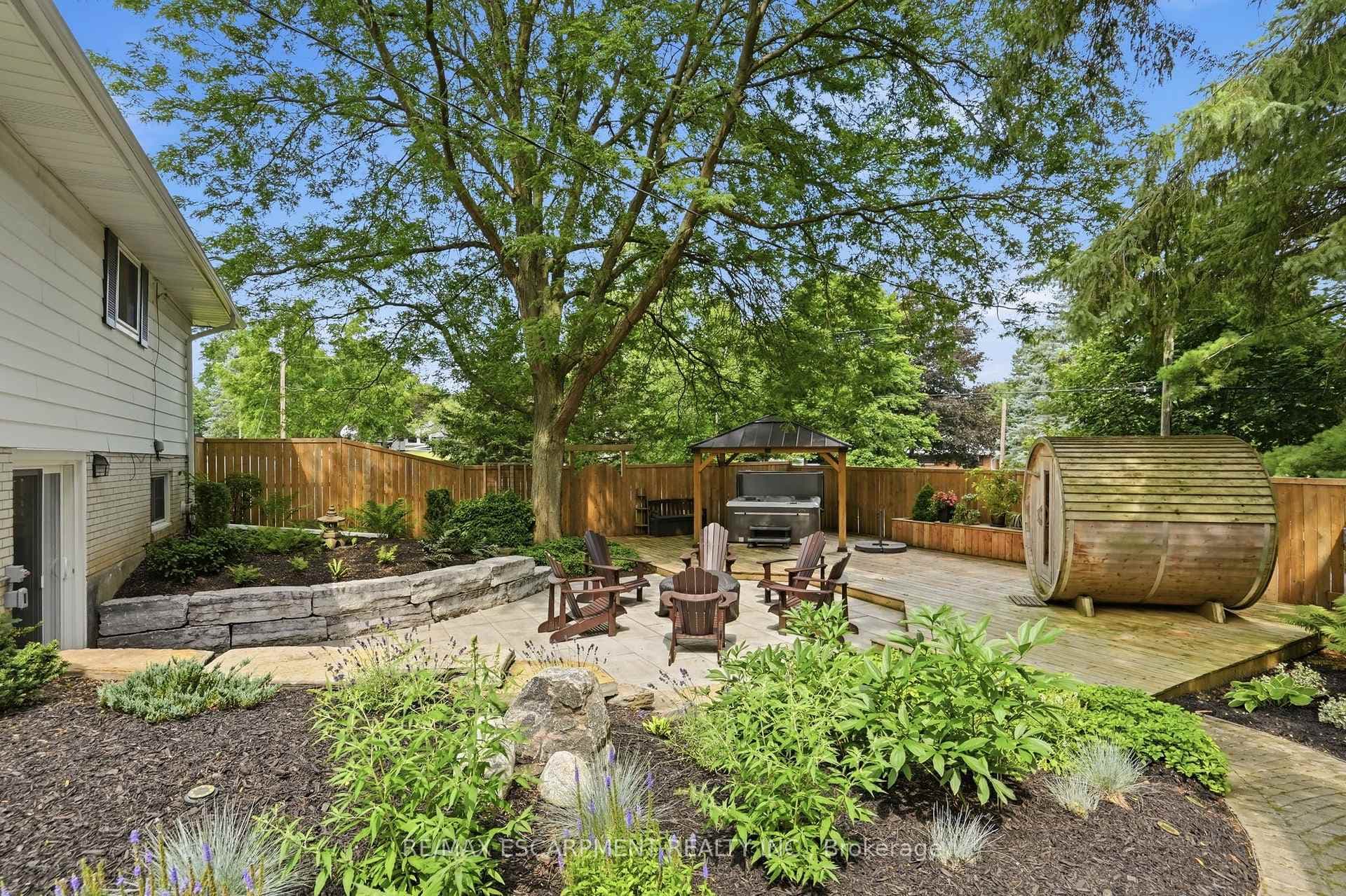 2 Jameson Drive photo 44
