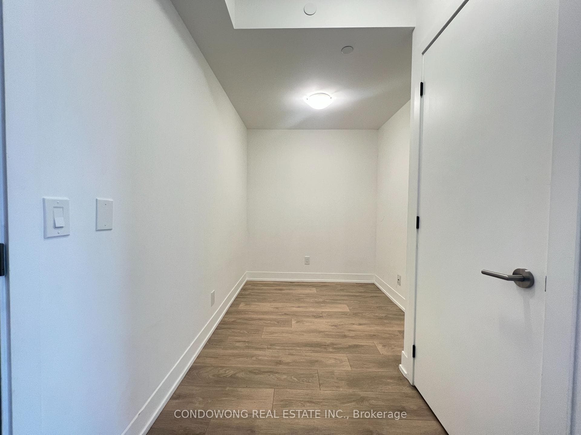 9471 Yonge Street Unit 524 photo 7