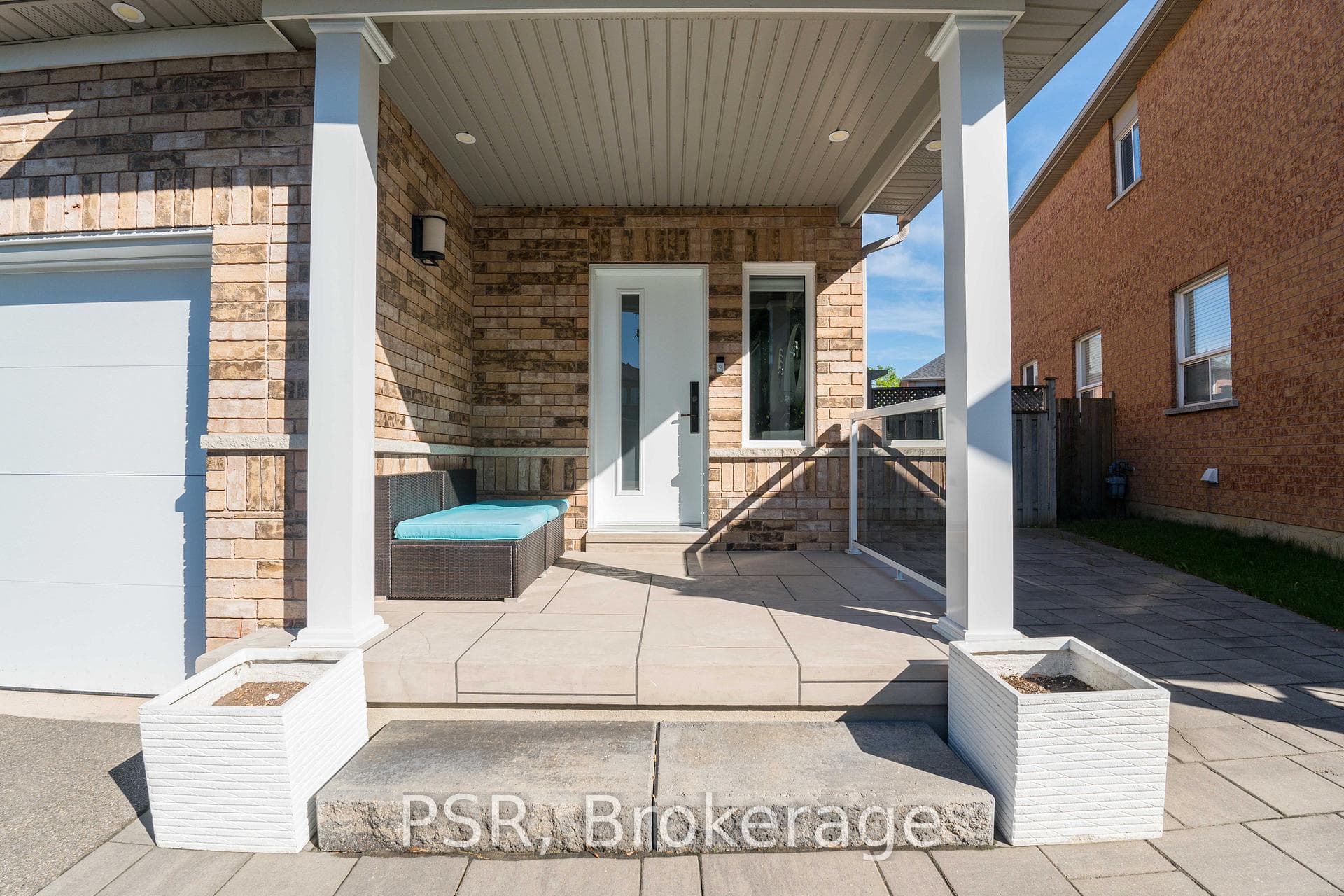 27 Ronan Crescent photo 4