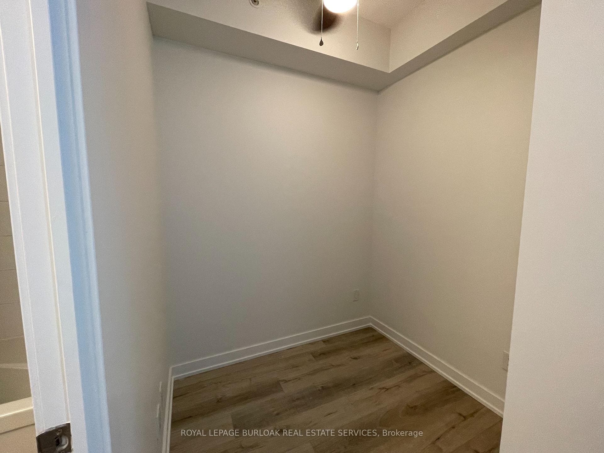 5260 Dundas Street Unit C419 photo 11