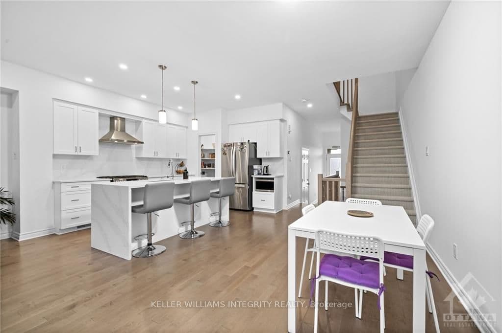 916 BRIAN GOOD Avenue photo 10