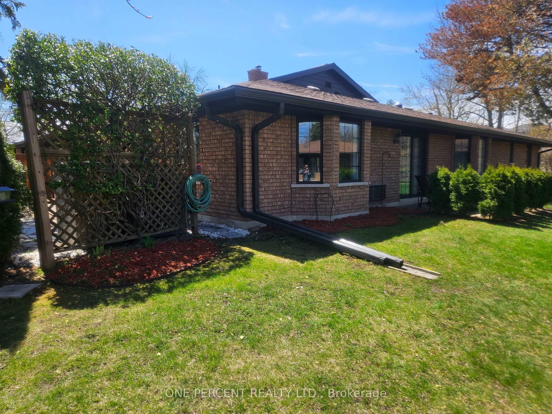 3-605 Whitaker Street photo 1
