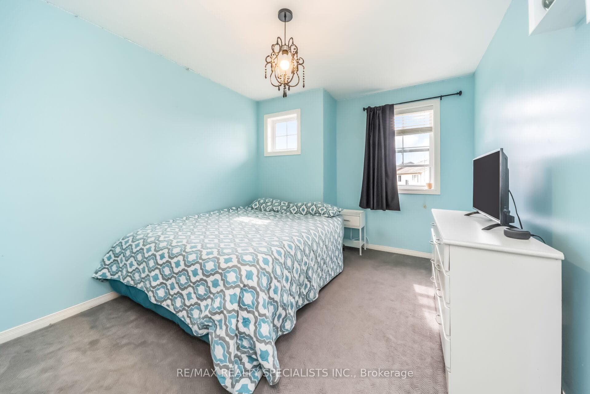 77 McMaster Road photo 29