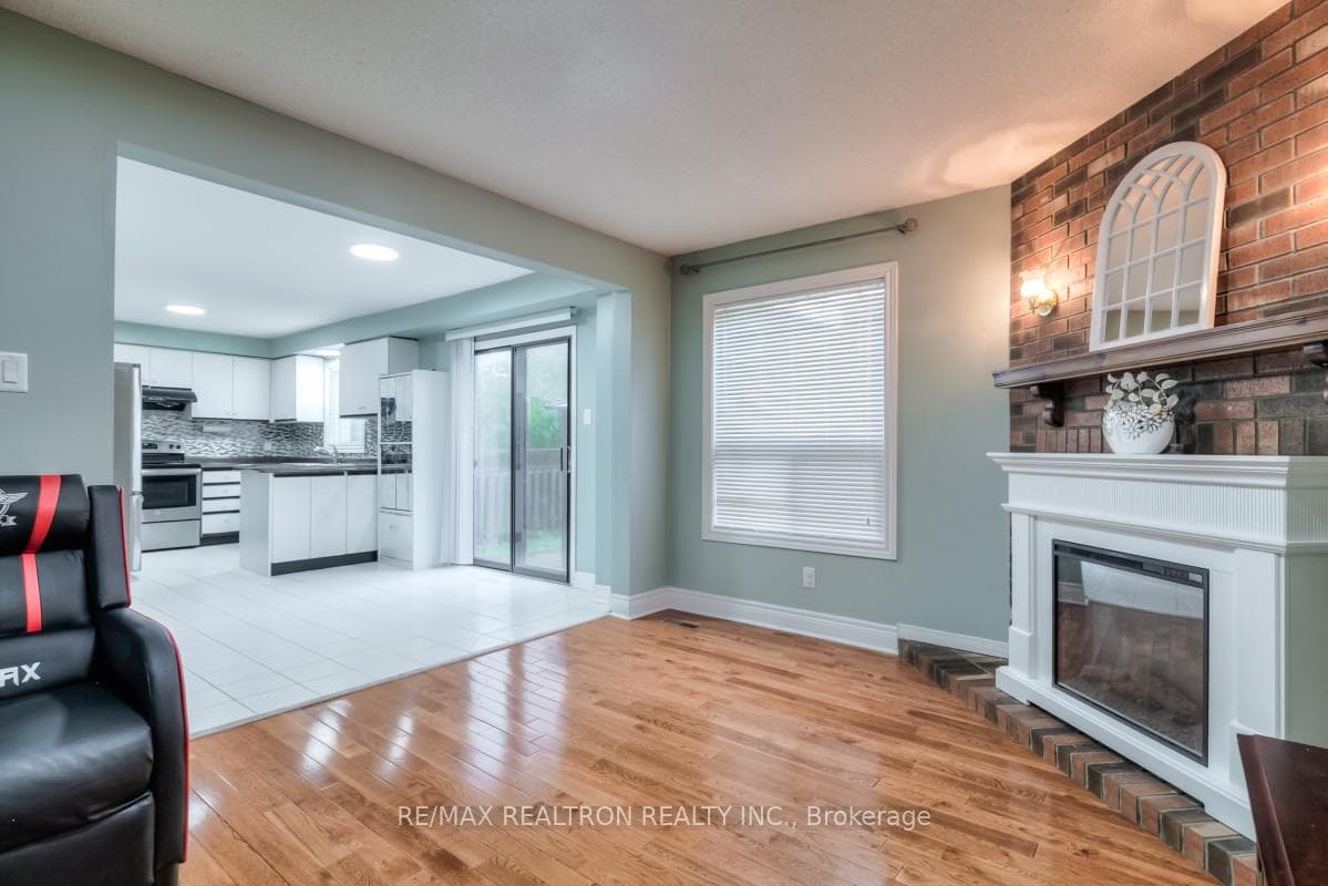 54 Bluenose Crescent photo 12
