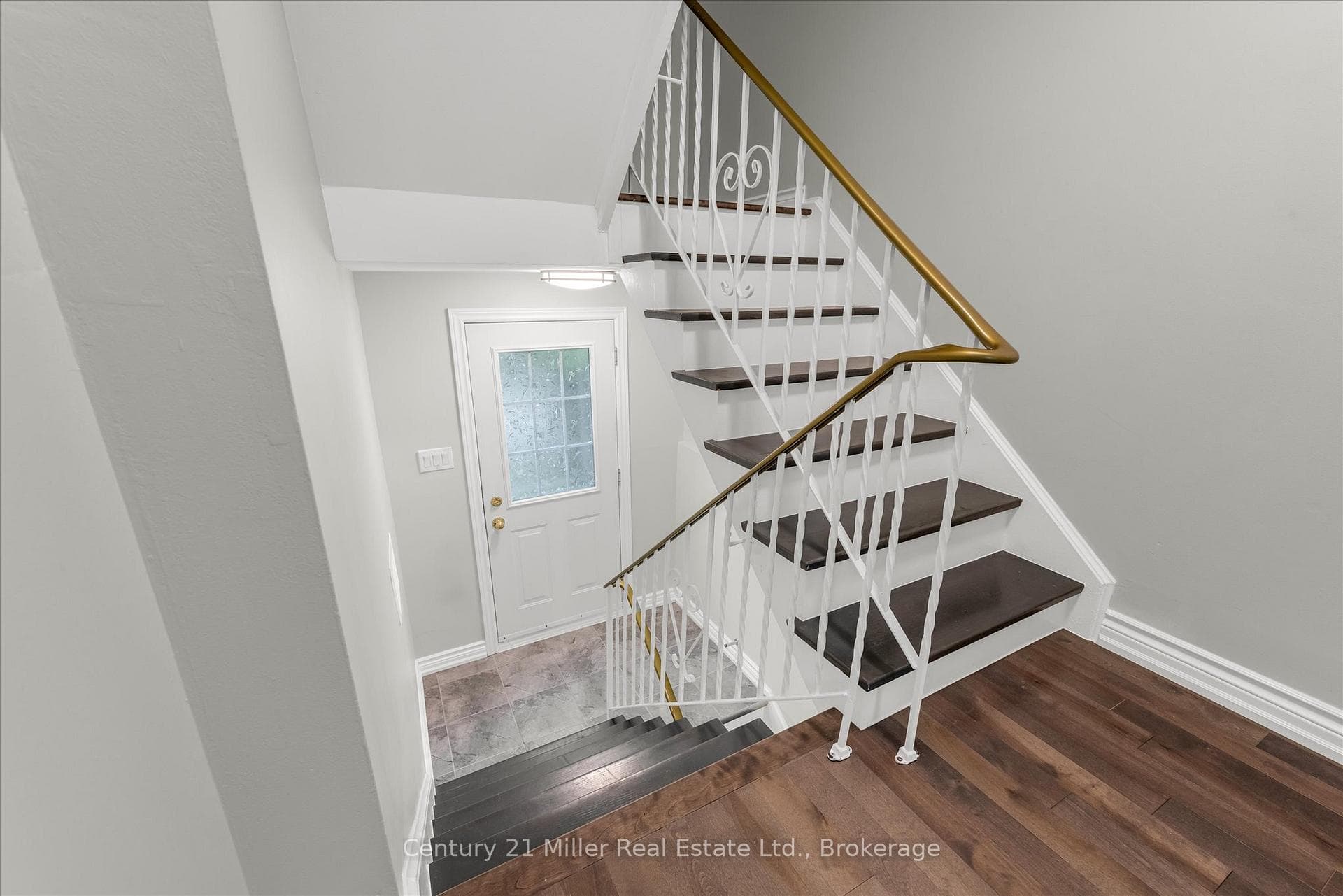 1531 Westminster Place photo 3