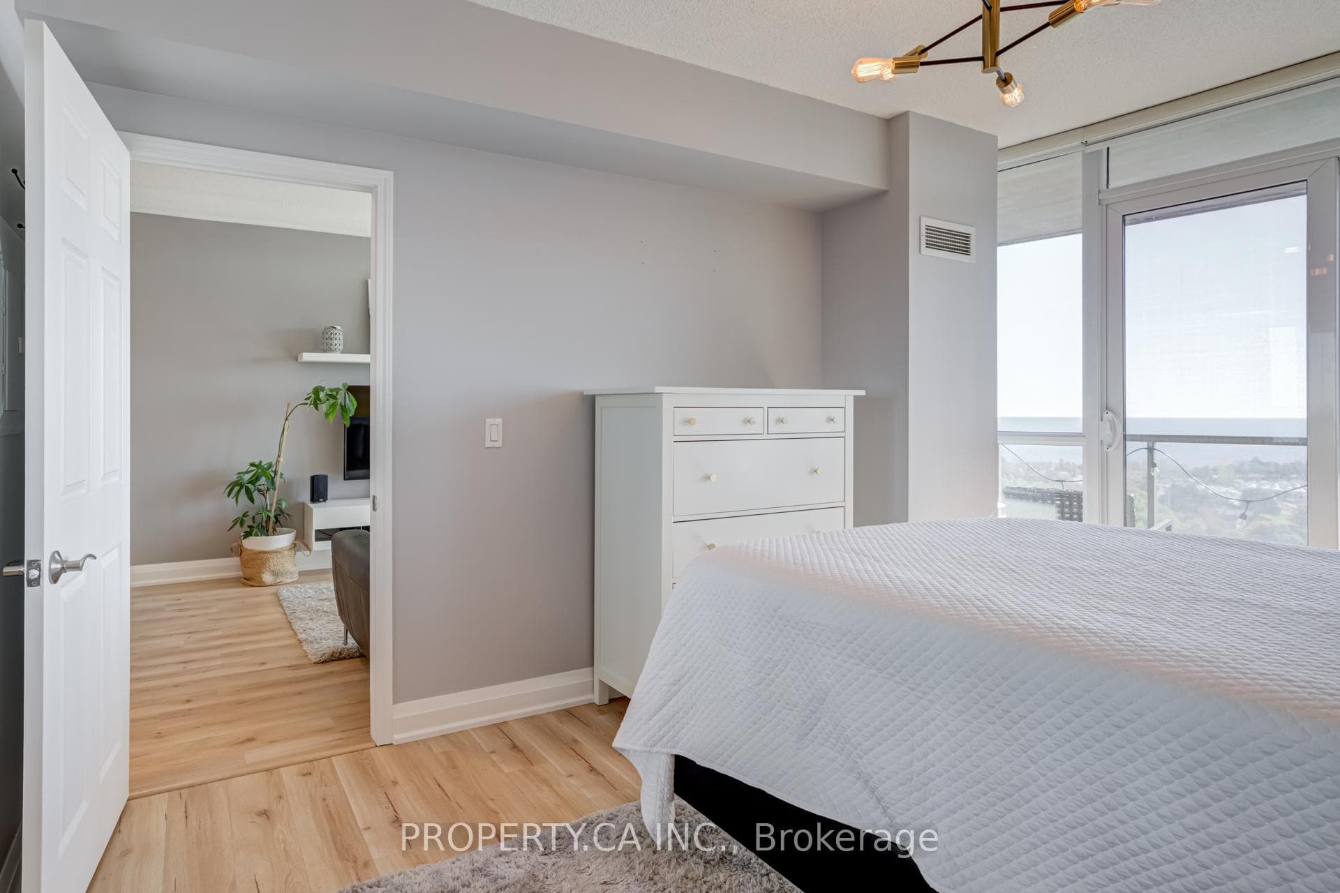 2230 Lake Shore Boulevard Unit 1501 photo 18