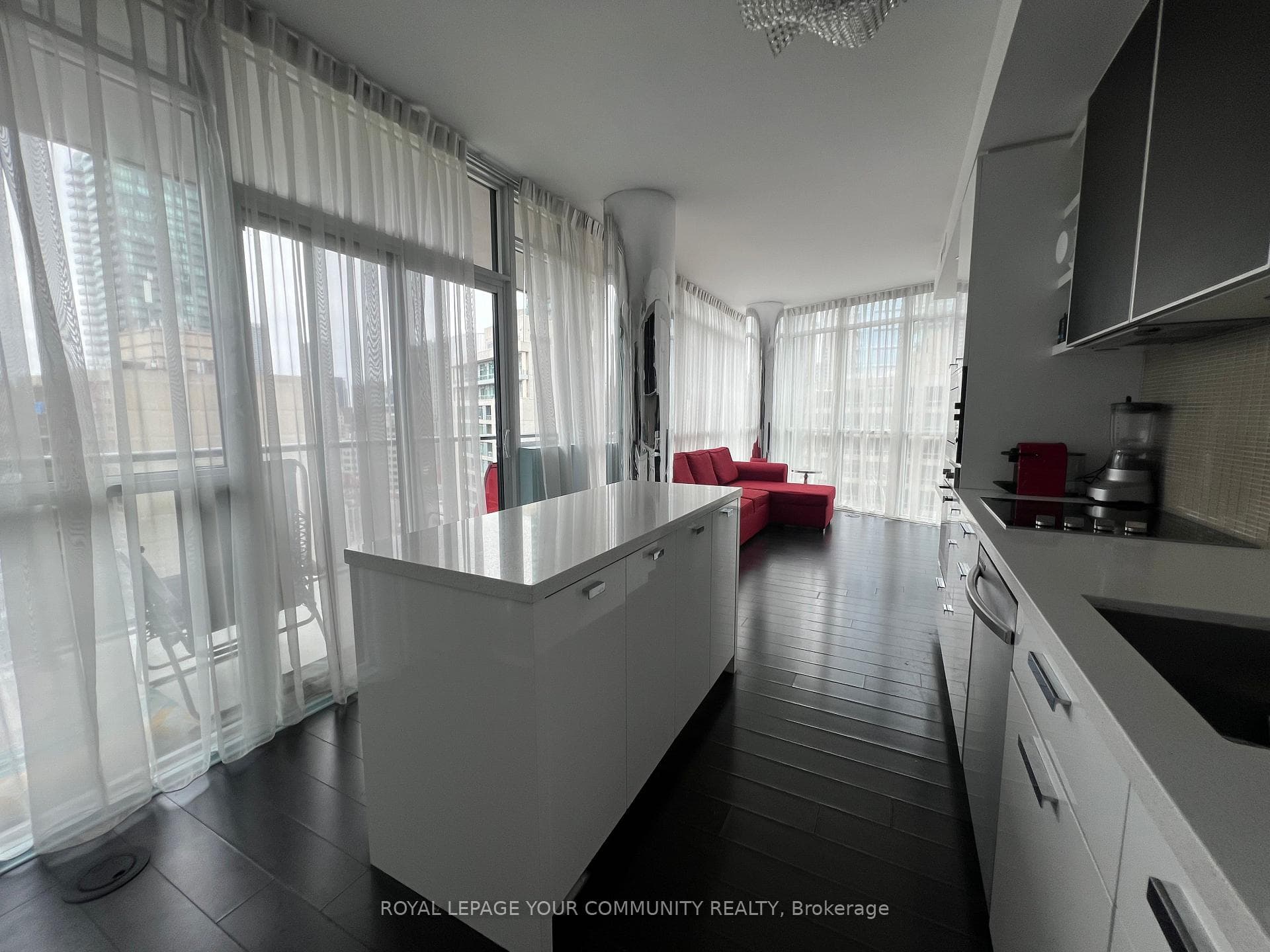 32 Davenport Road Unit 1307 photo 7