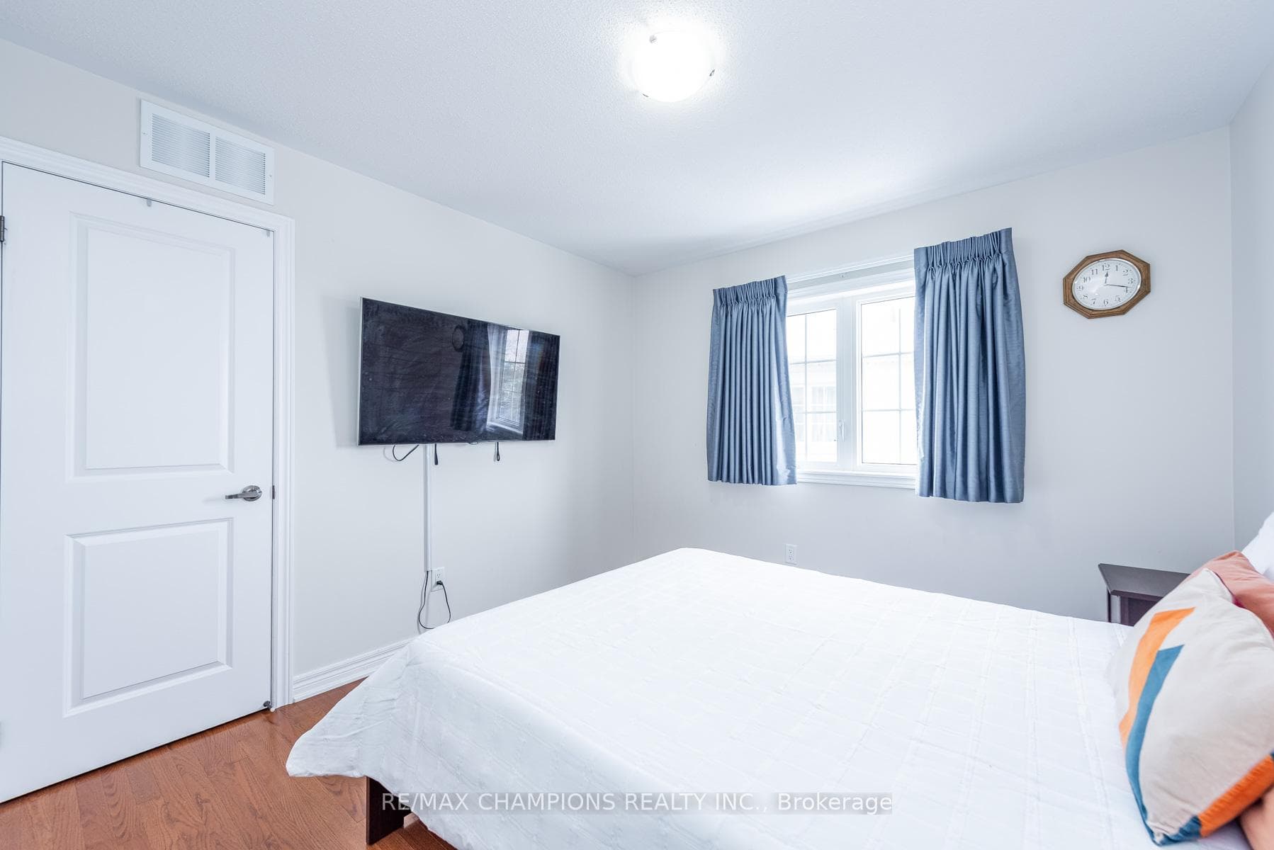 14 Naperton Drive photo 35