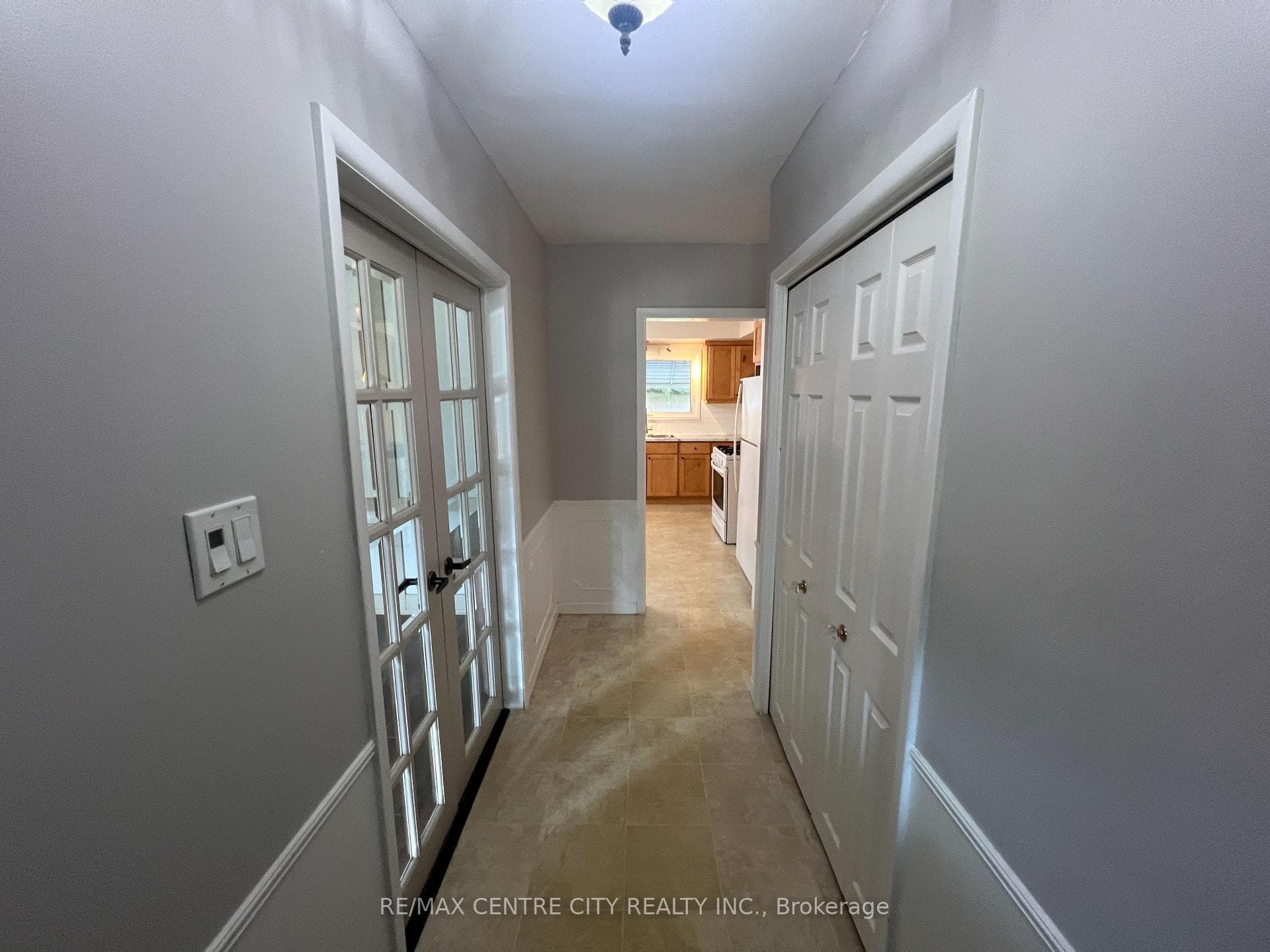 74 Brentwood Crescent photo 11