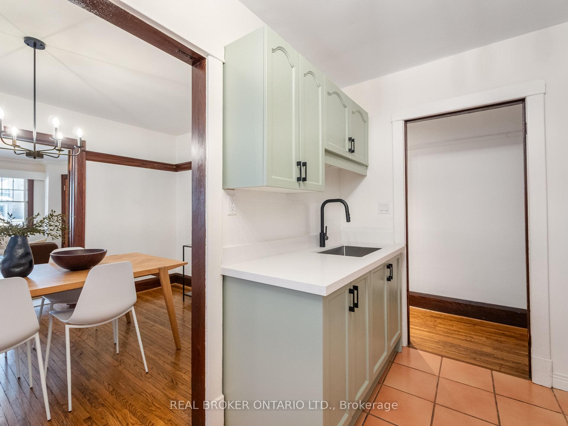 78 Glen Manor Drive Unit Main photo 17