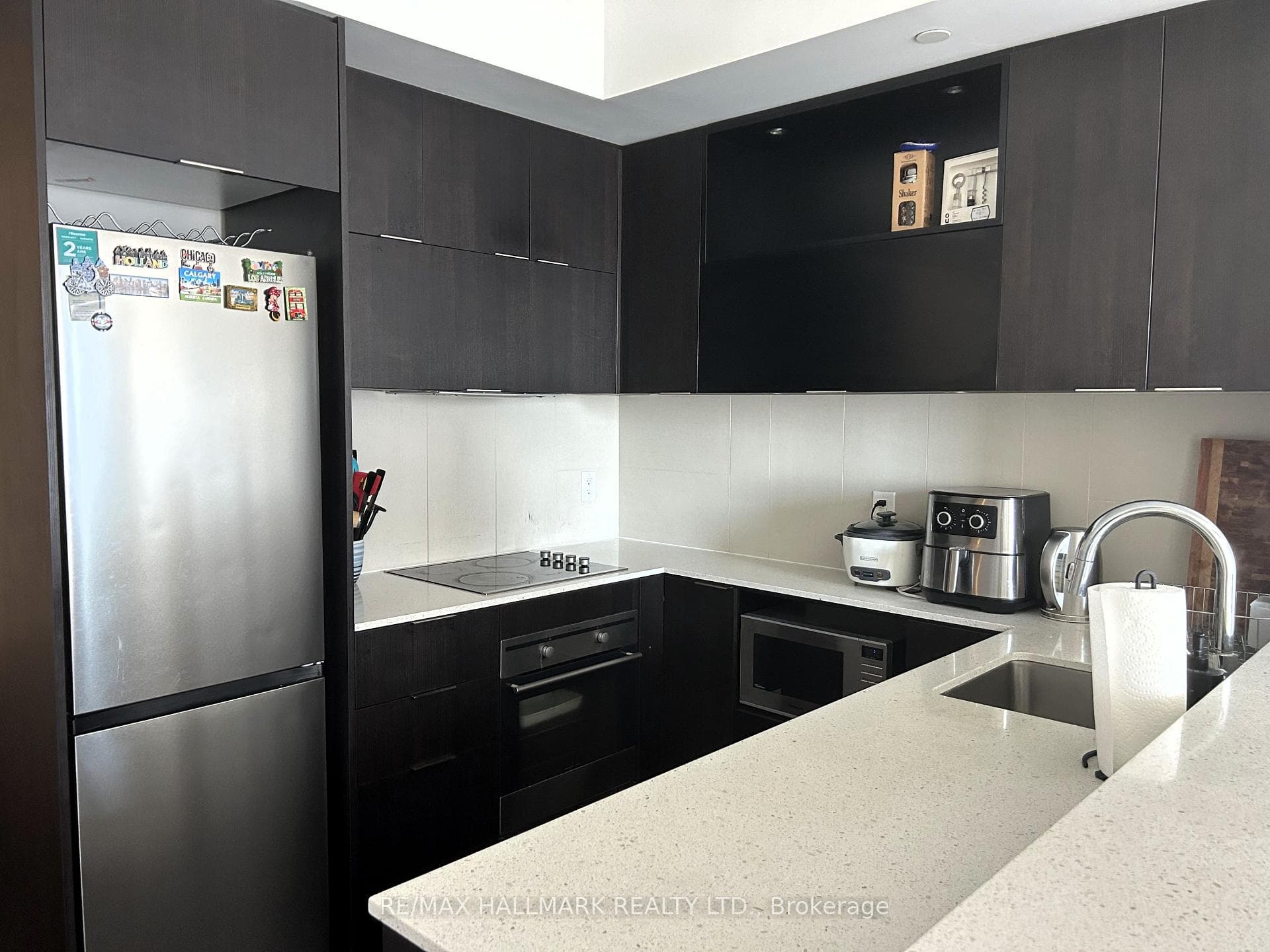 170 Sumach Street Unit 2001 photo 6