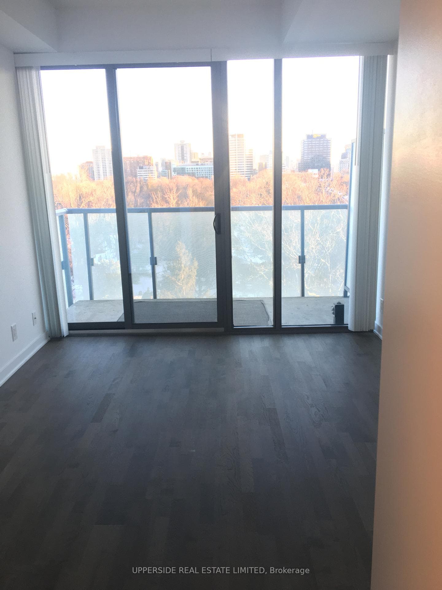 1815 Yonge Street Unit 709 photo 3
