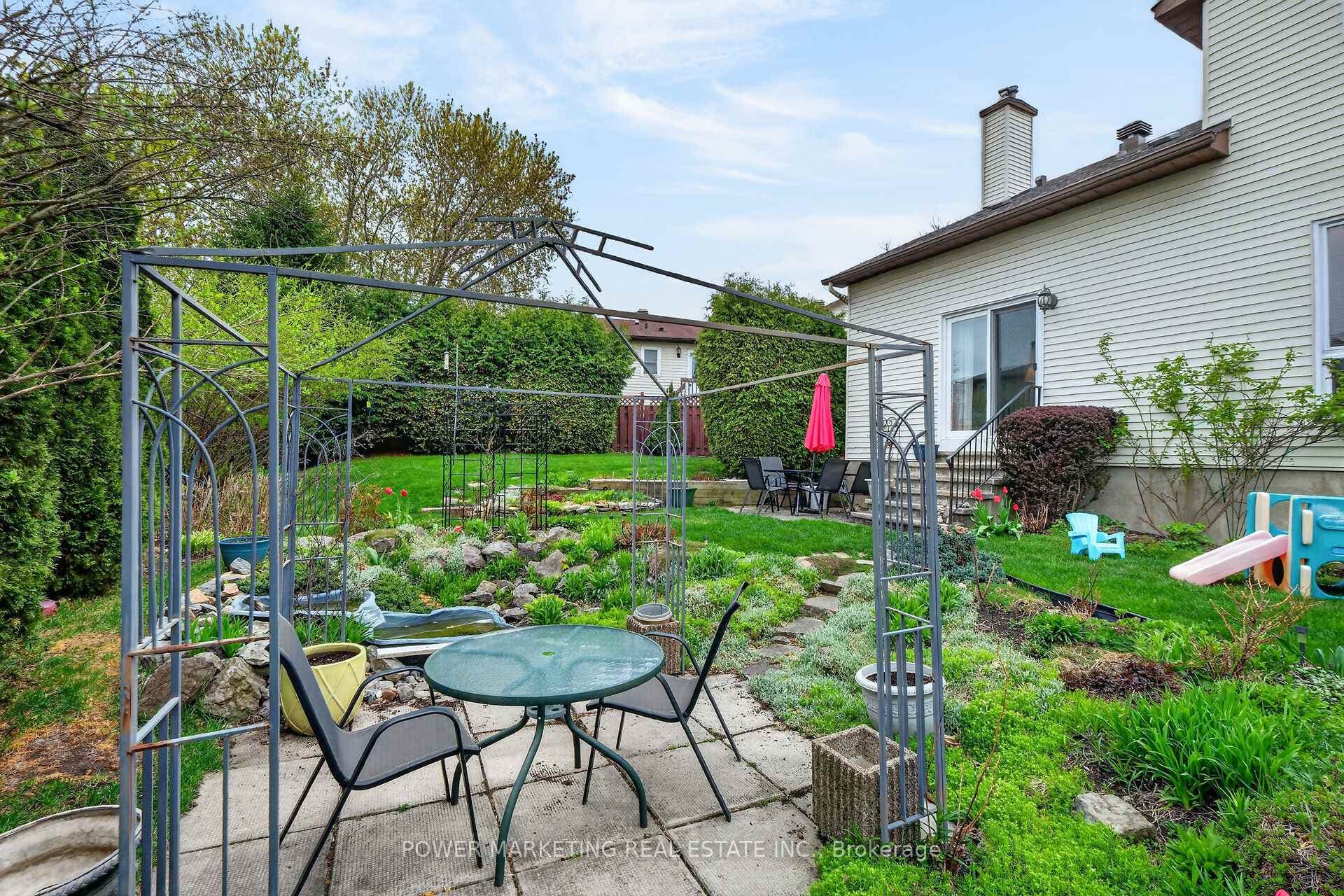 6451 VISENEAU Drive photo 45