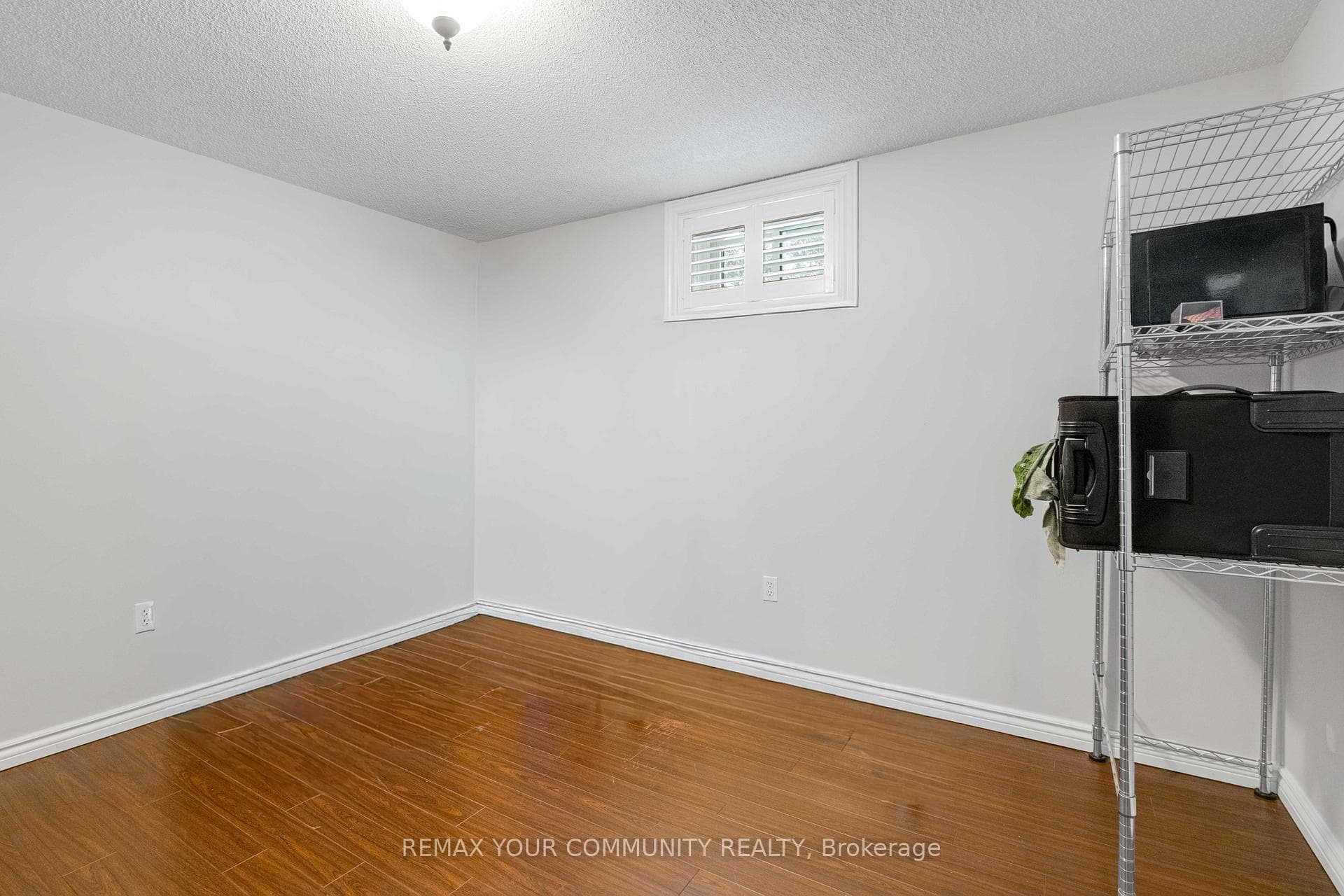 28 Moon Drive photo 29