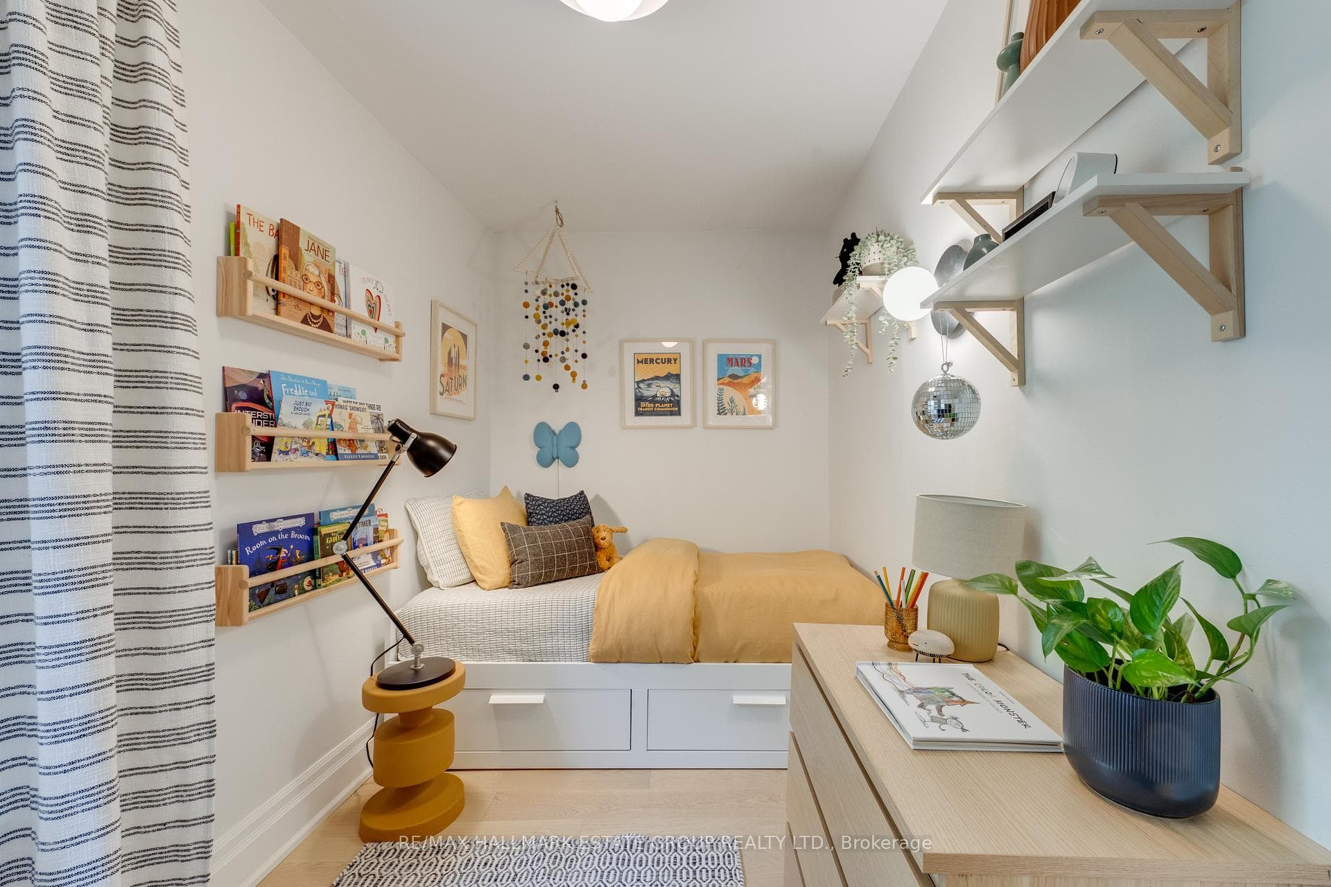 30 Austin Avenue photo 17