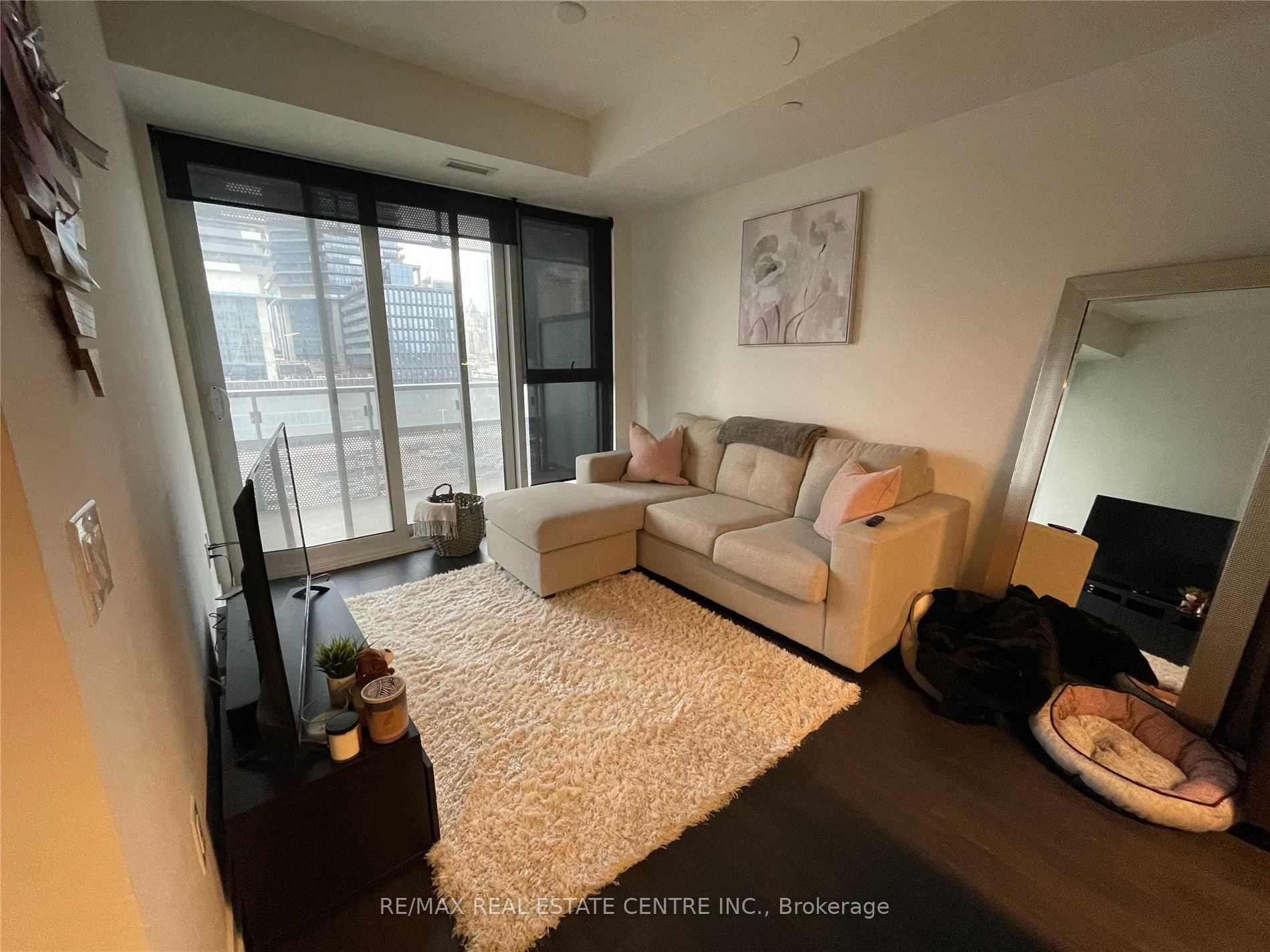 15 Lower Jarvis Street Unit 406 photo 8