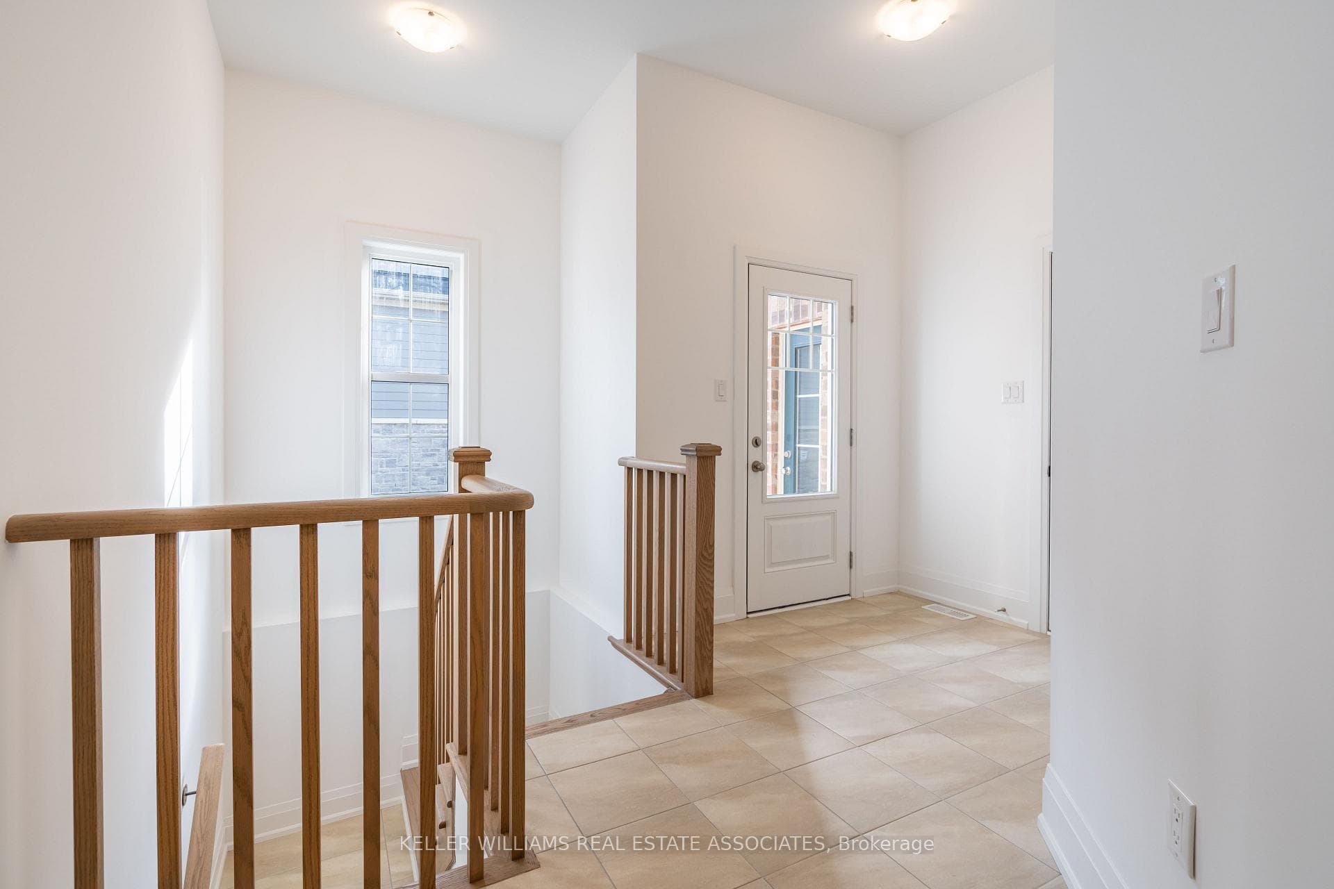 4 J B Robson Court photo 34