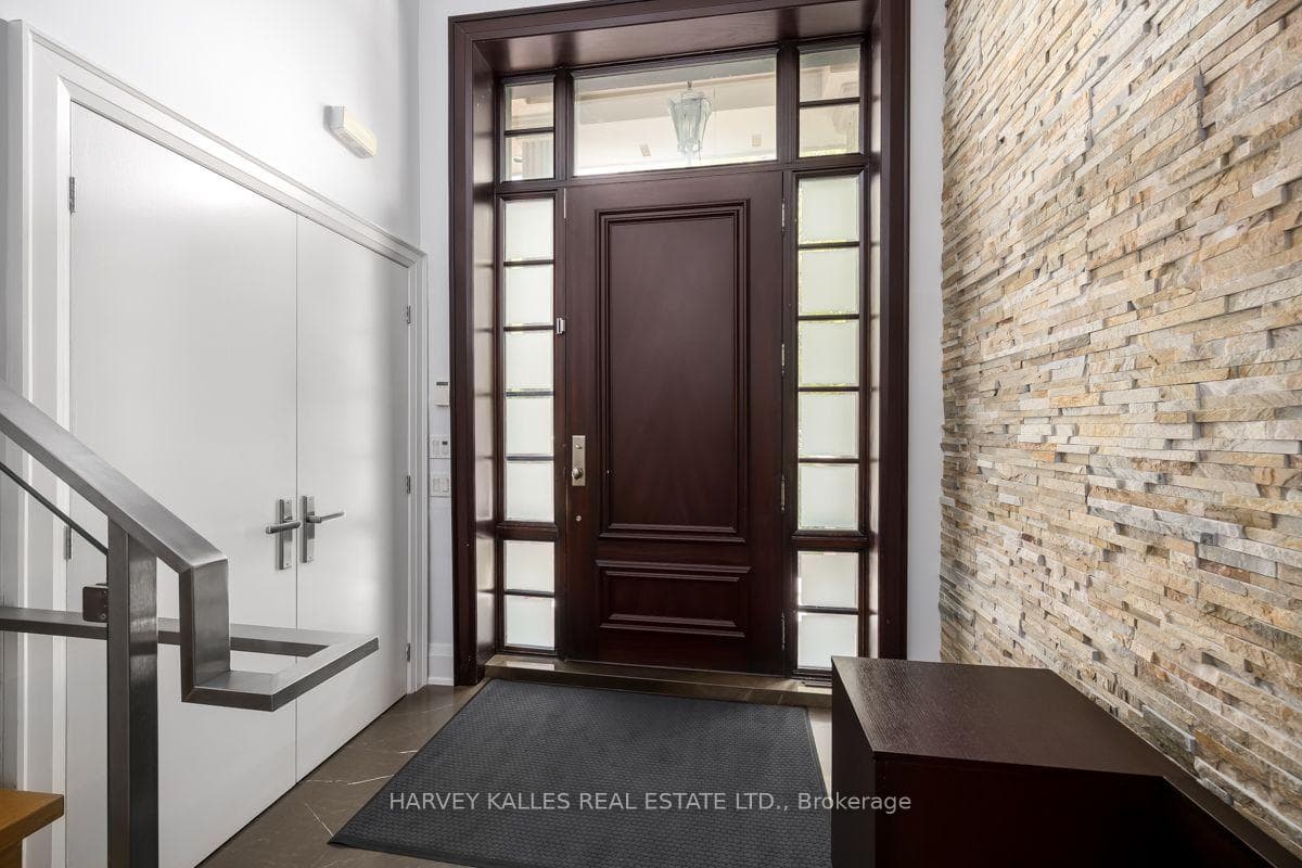 562 Bedford Park Avenue photo 5