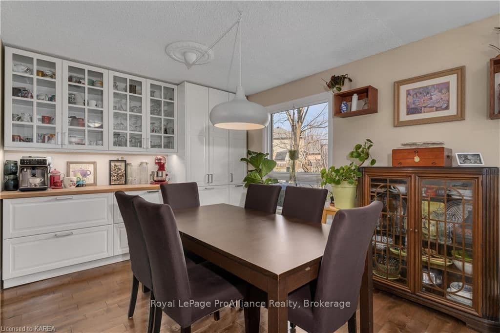 71 GRENADIER Drive photo 14