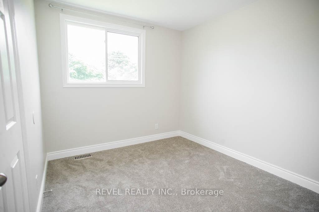 72 Oakwood Avenue photo 9