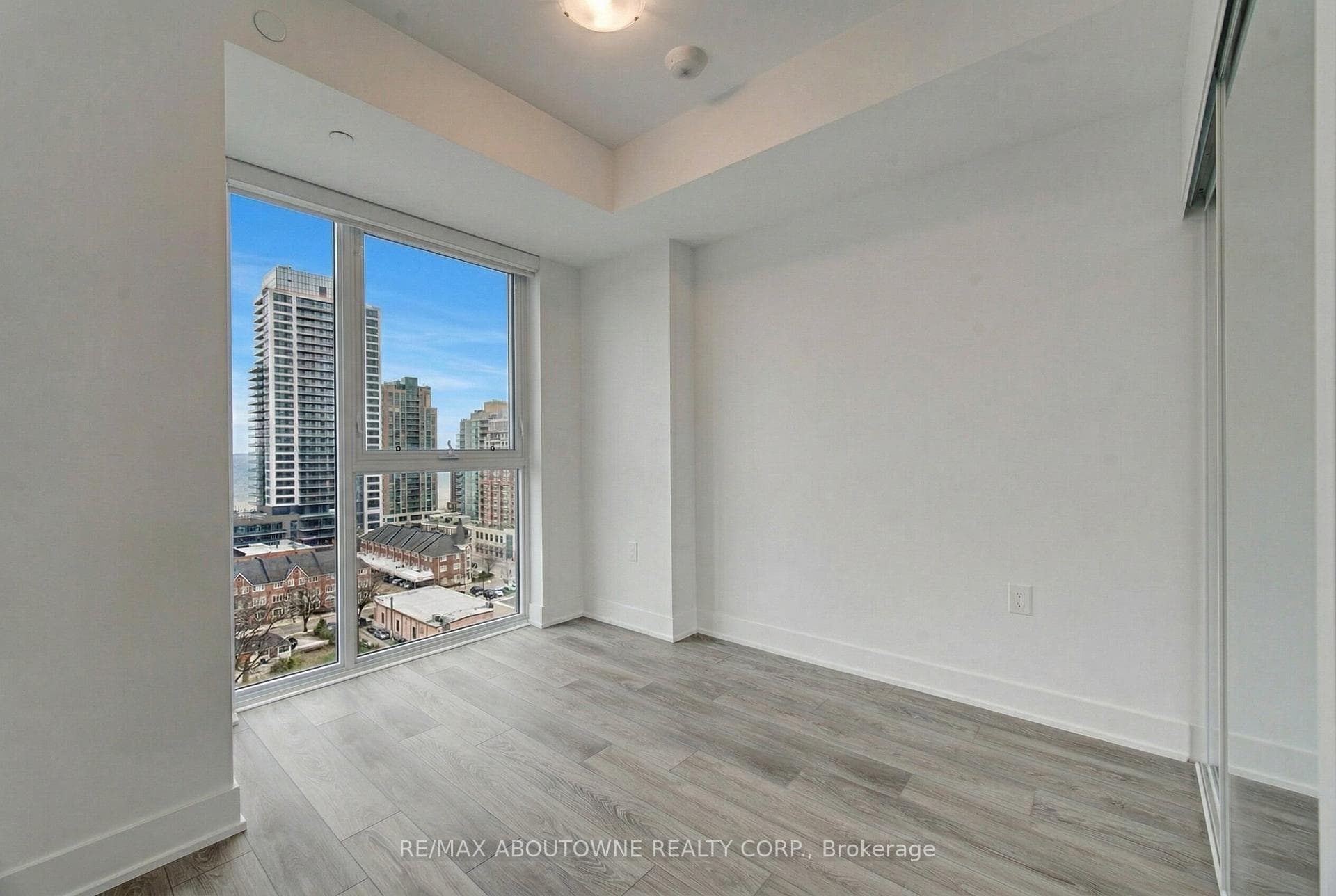 2088 James Street Unit 1205 photo 20