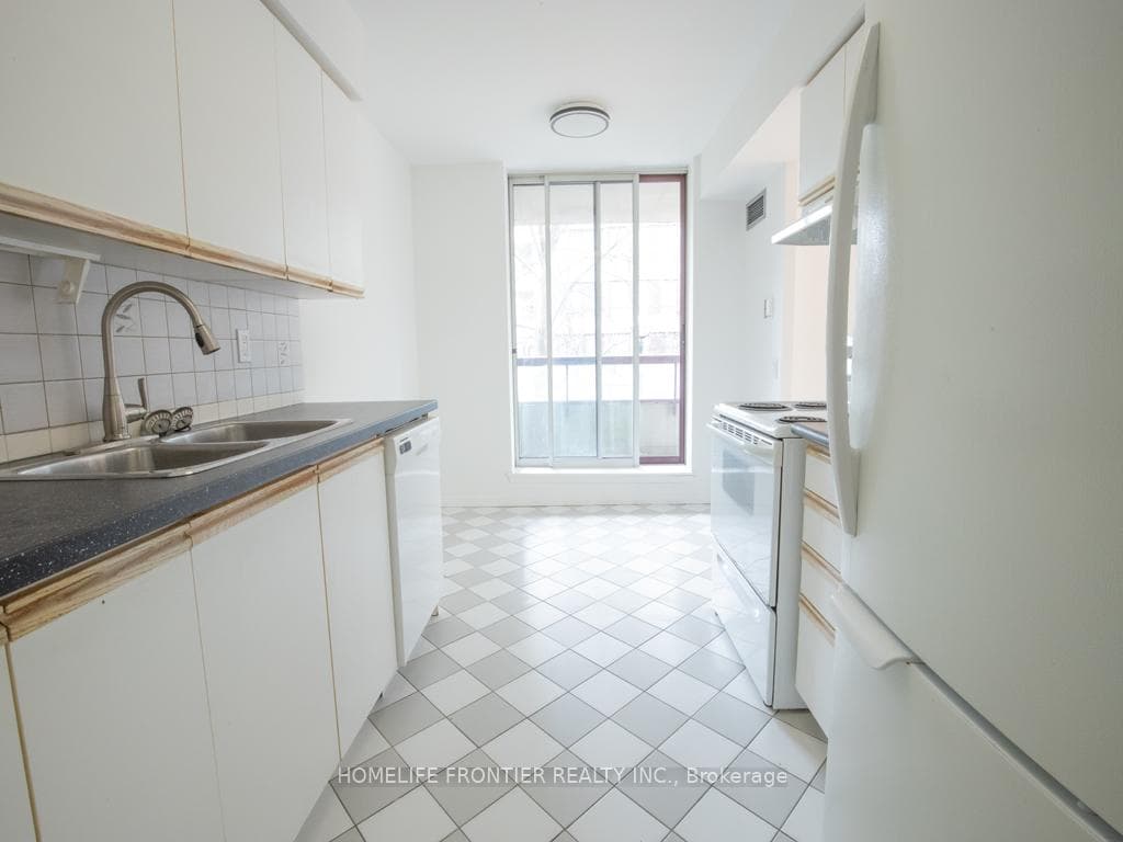 81 Townsgate Drive Unit 210 photo 13