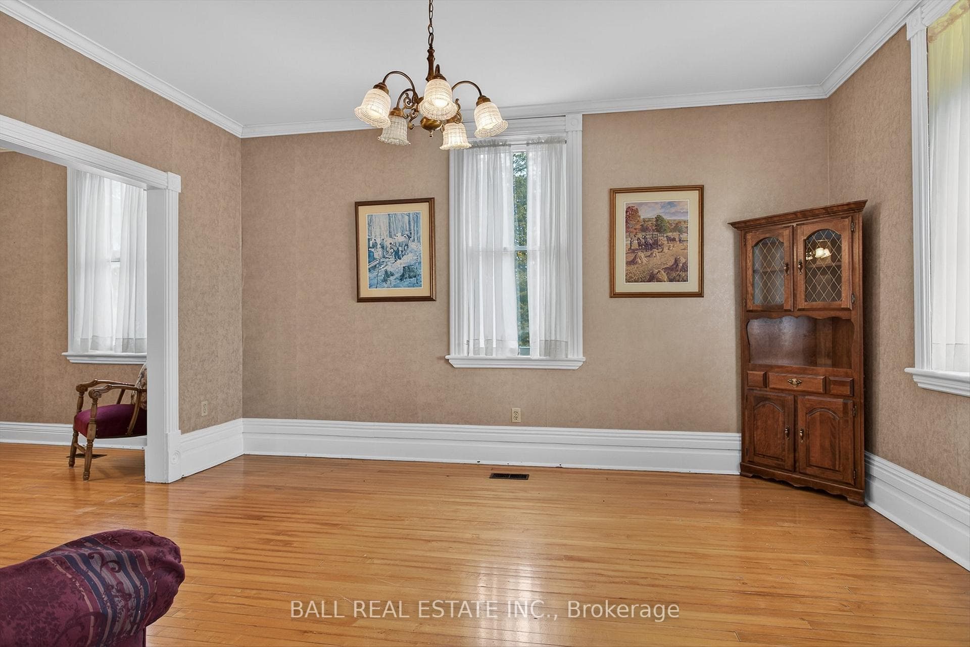1034 Tara Road photo 10