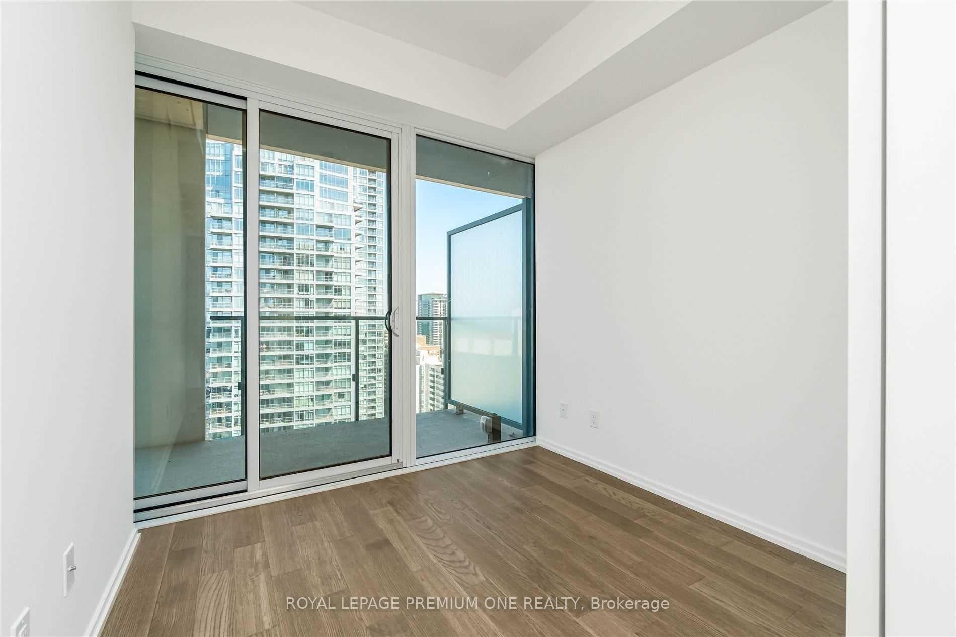 5 Soudan Avenue Unit 2811 photo 10