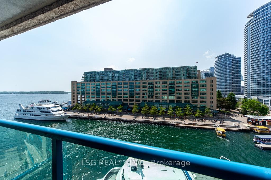 99 Harbour Square Unit 812 photo 39