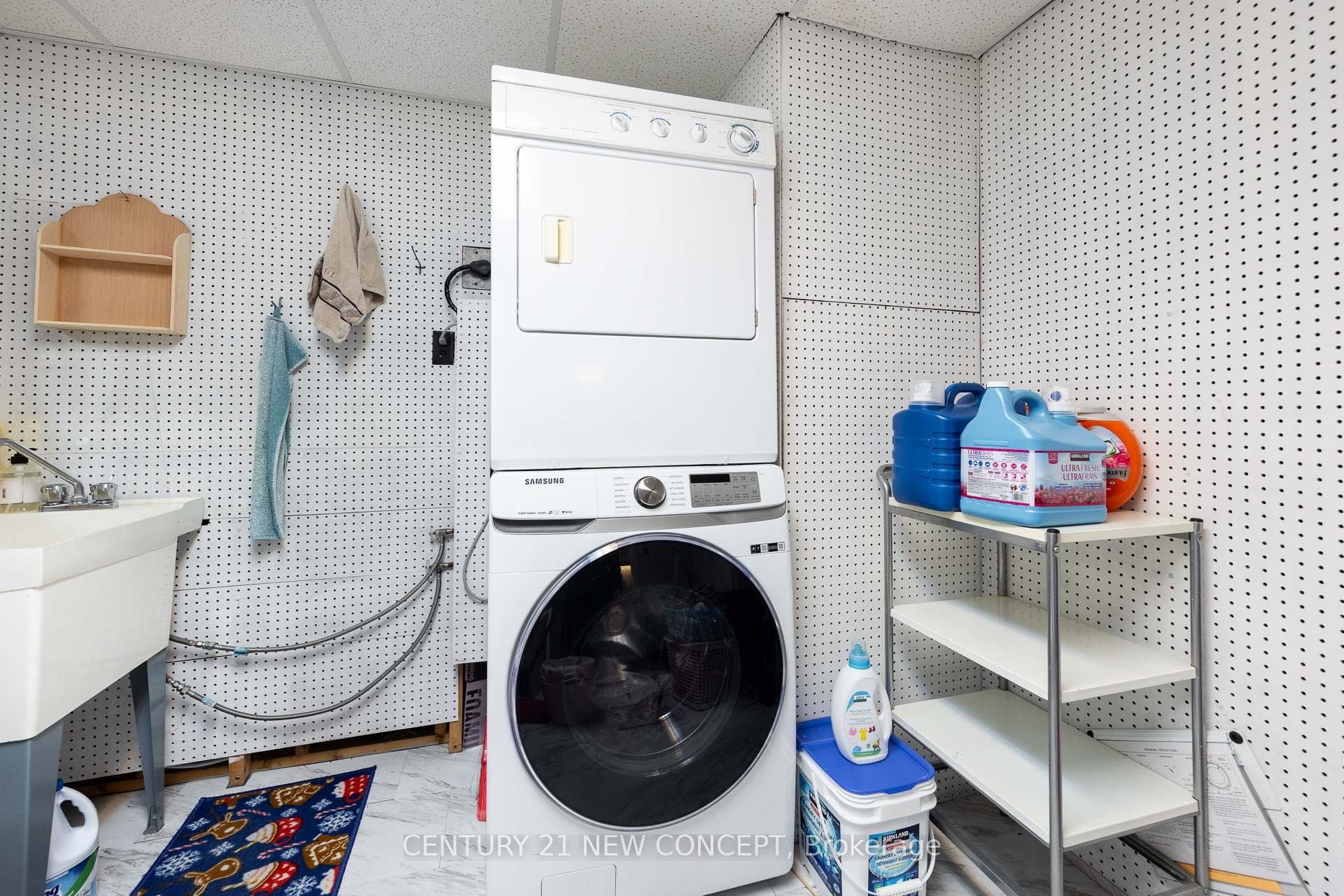 1310 Gulleden Drive Unit 13 photo 24