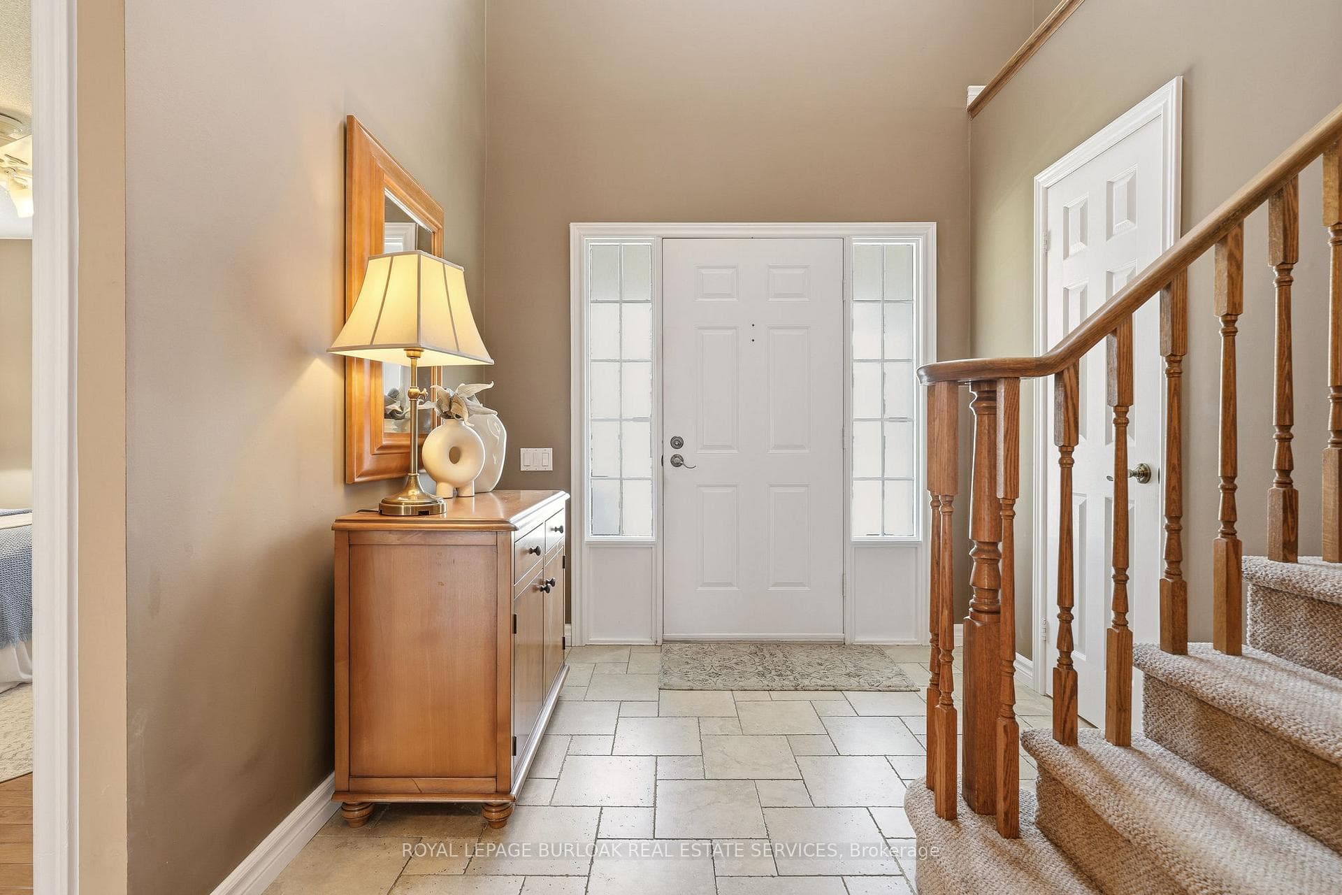 2416 Baxter Crescent photo 3
