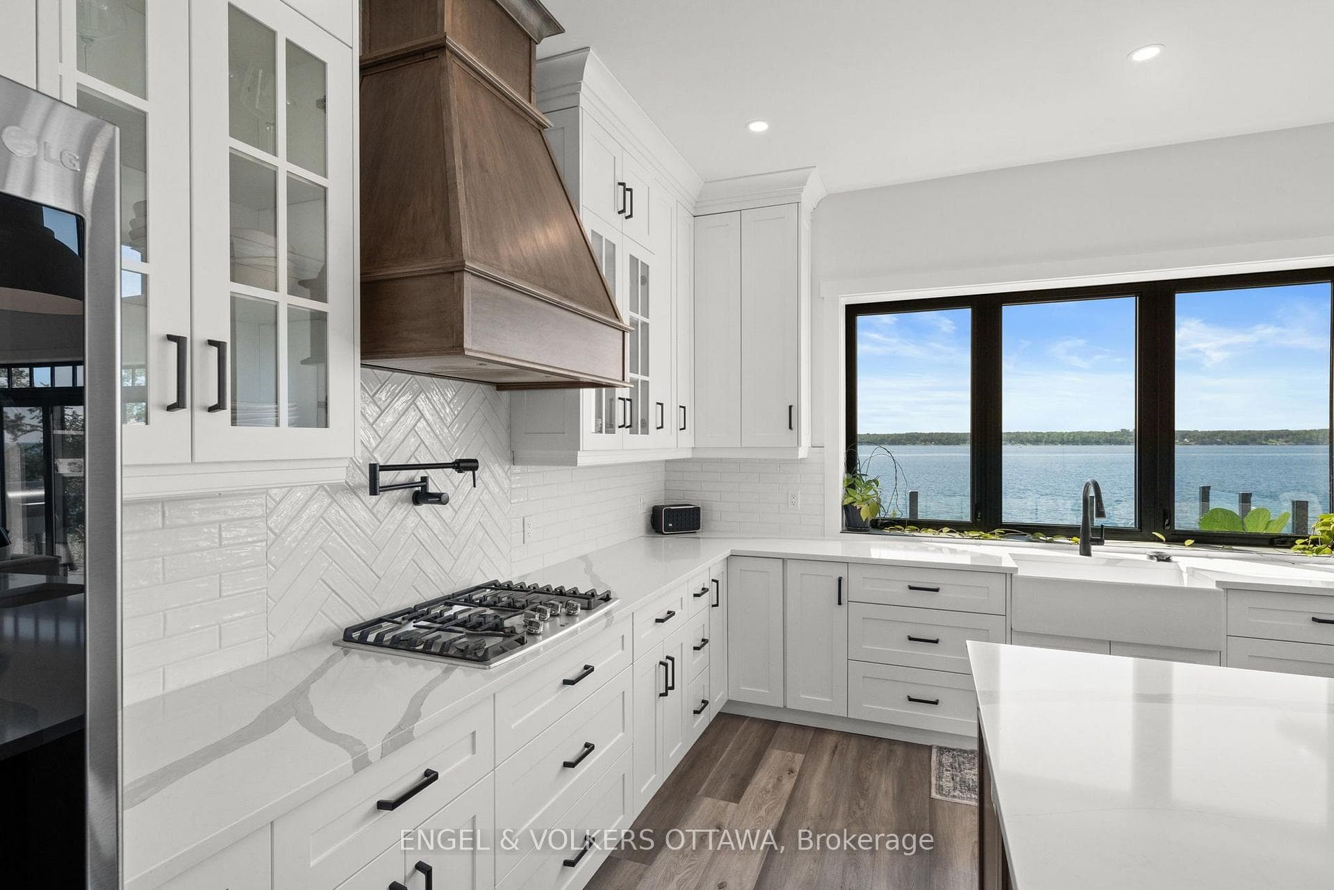 5 Shoreside Way photo 8