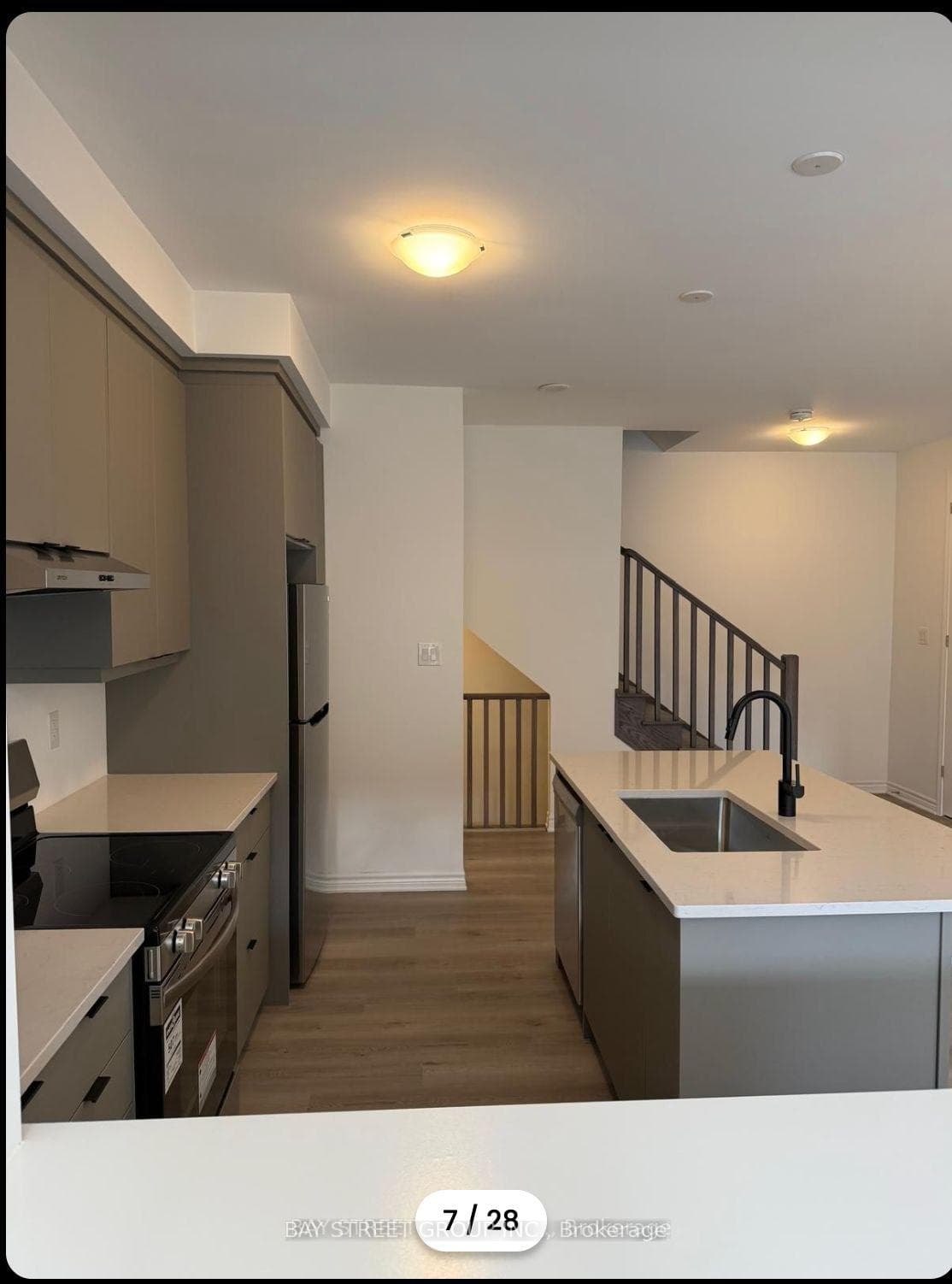 59 Pearen Lane photo 7