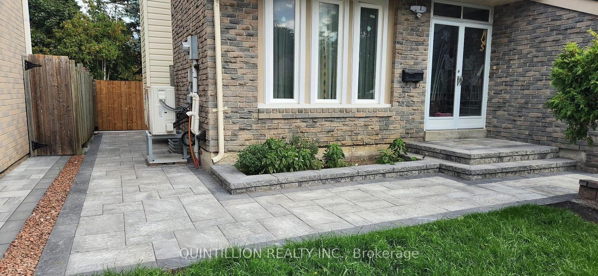 259 Huntsmill Boulevard Unit Bsmt photo 2