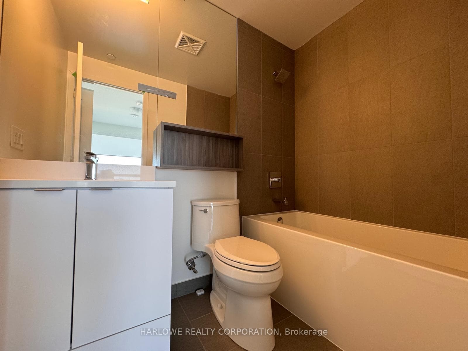 70 Princess Street Unit 2504 E photo 11