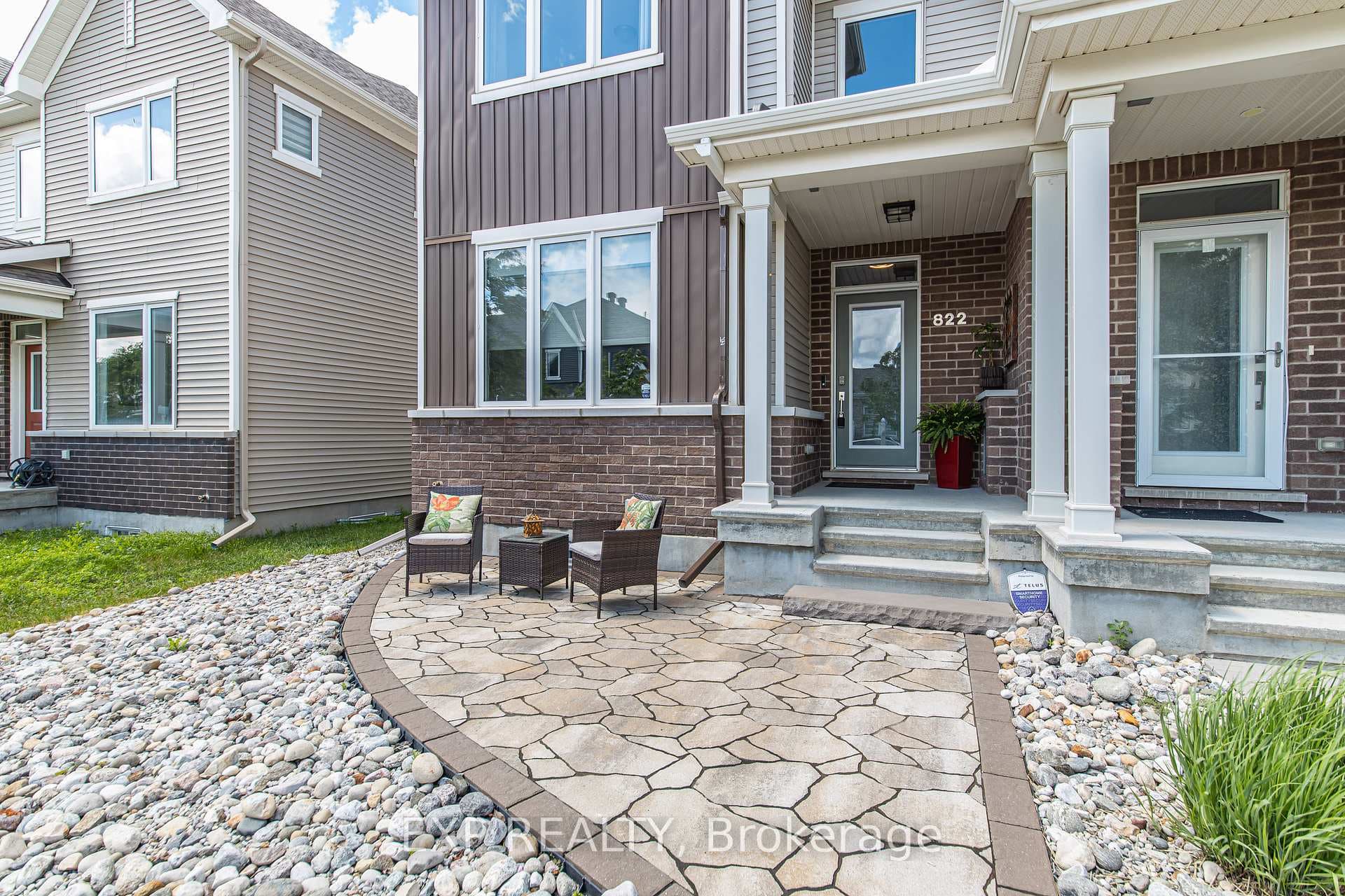 822 Horseshoe Falls Way photo 2