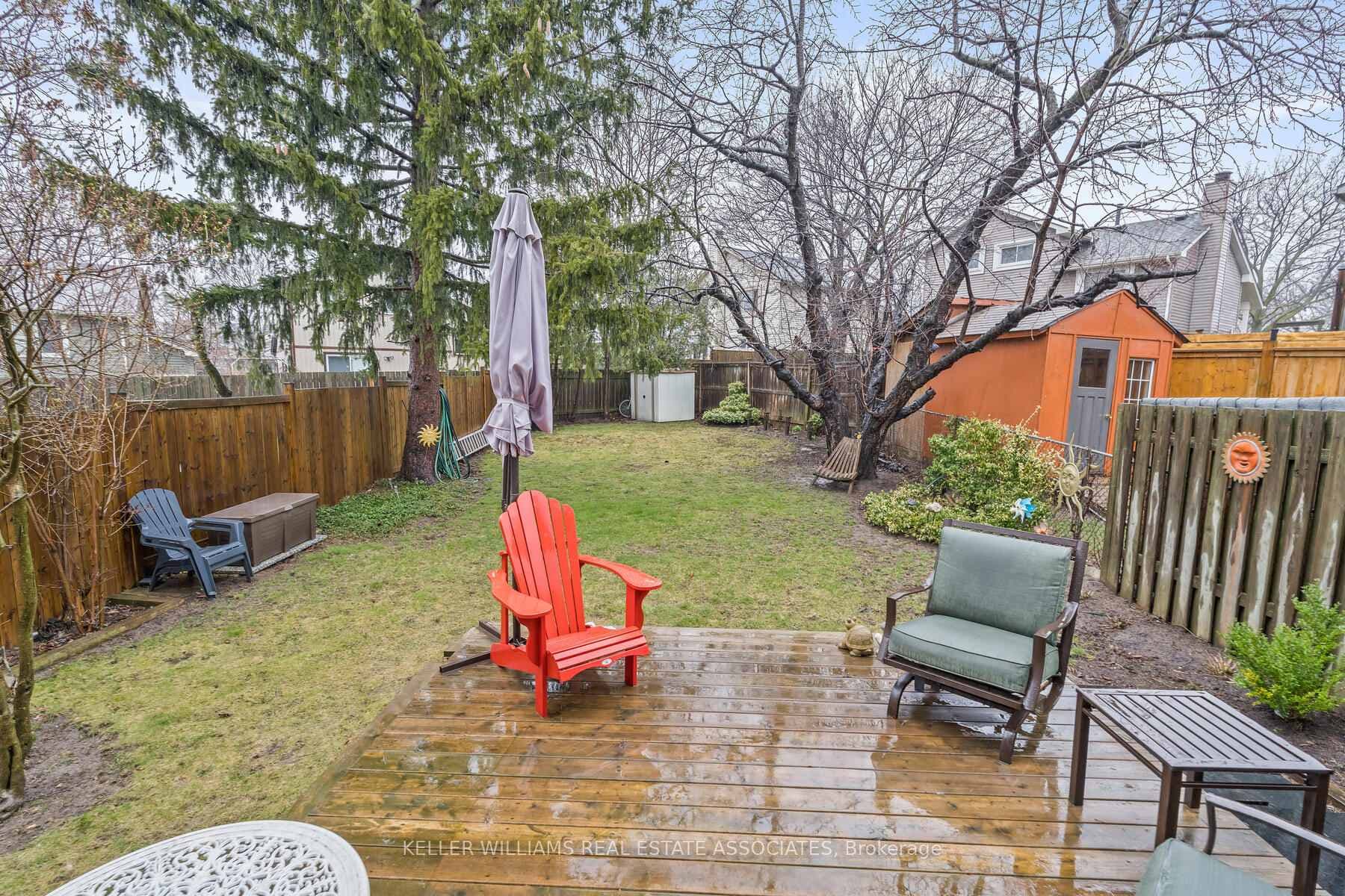 22 Astorville Square photo 26