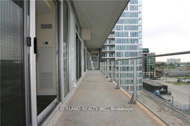 565 Wilson Avenue Unit 617W photo 2