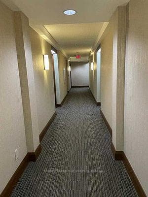 15 Northtown Way Unit 818 photo 14