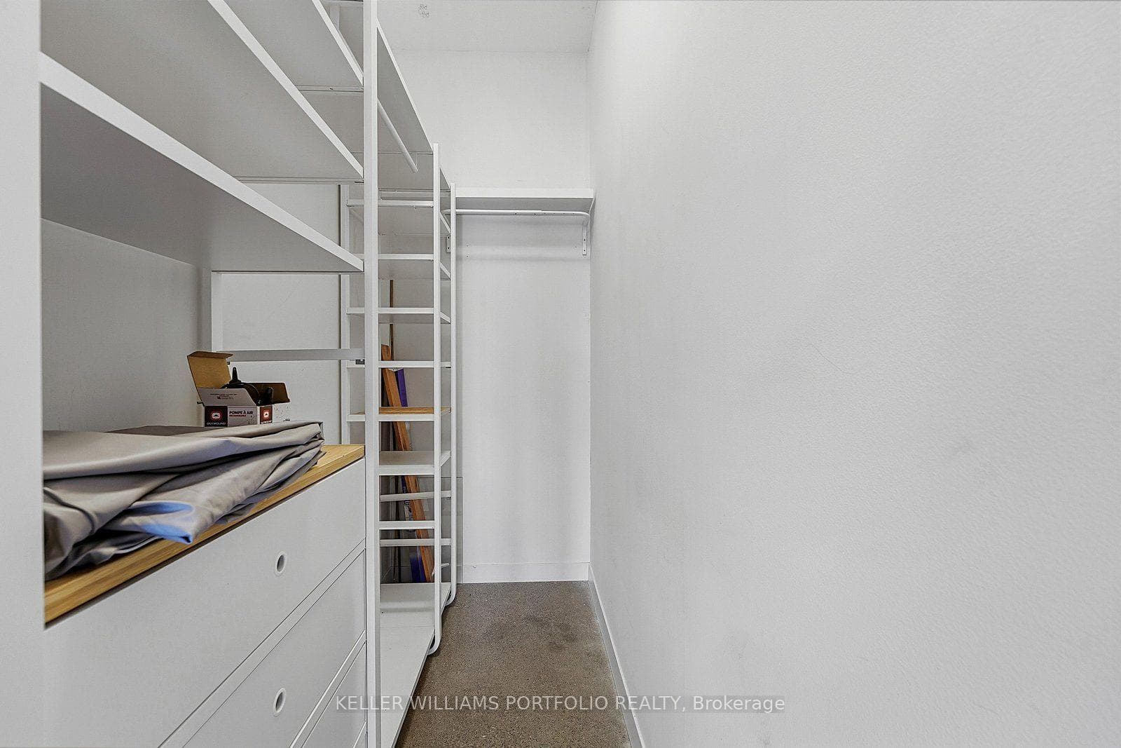 569 King Street Unit 407 photo 23