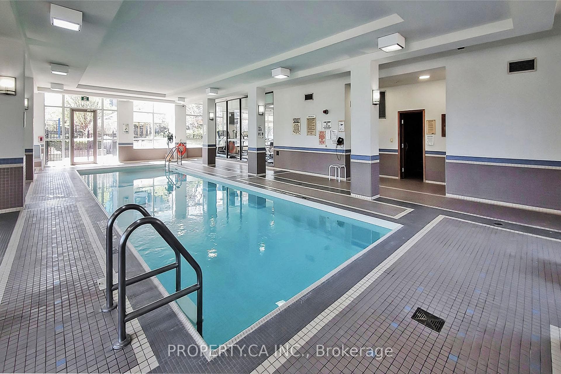 3504 Hurontario Street Unit 301 photo 22