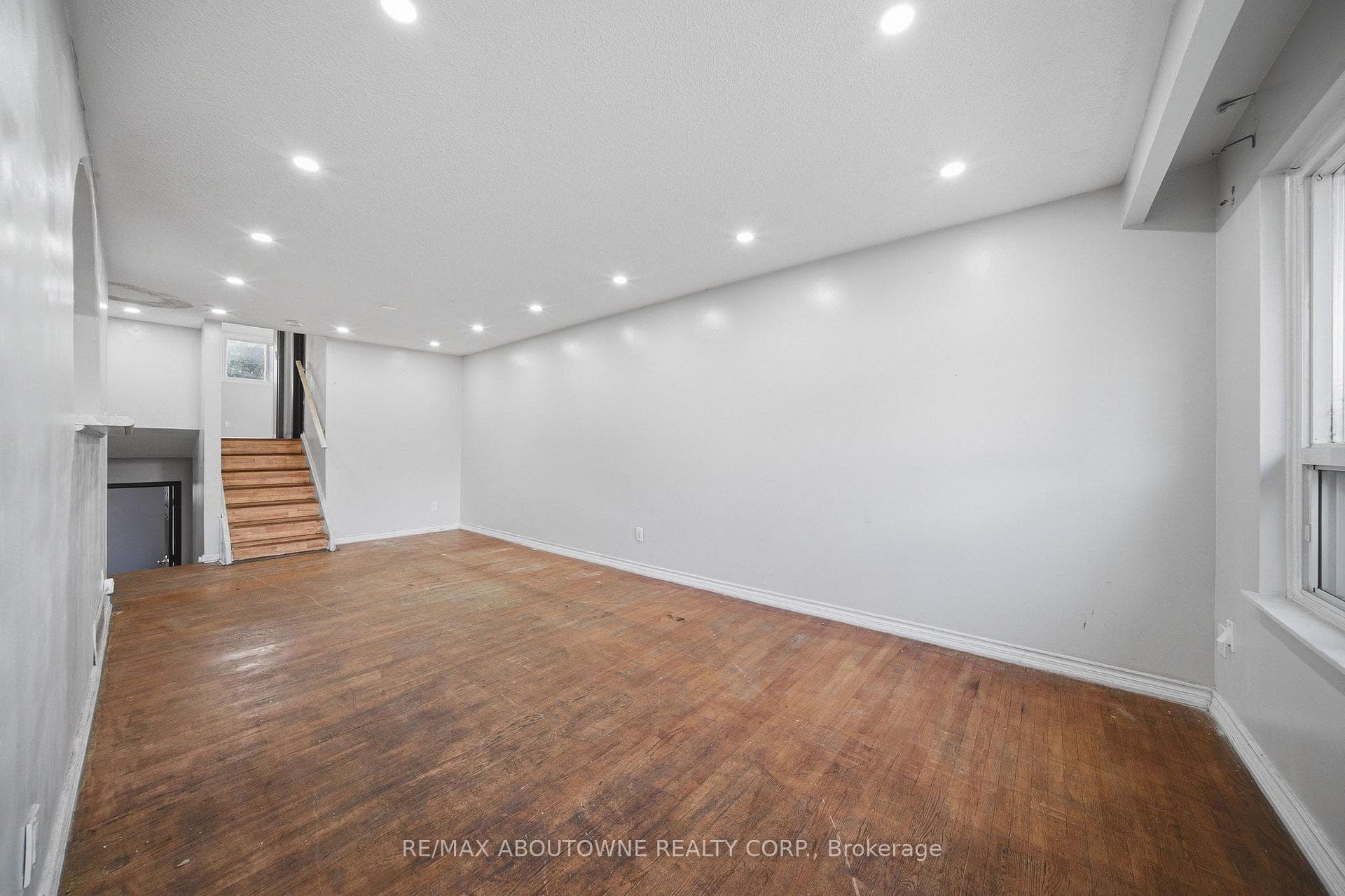 34 Seaborn Road photo 2