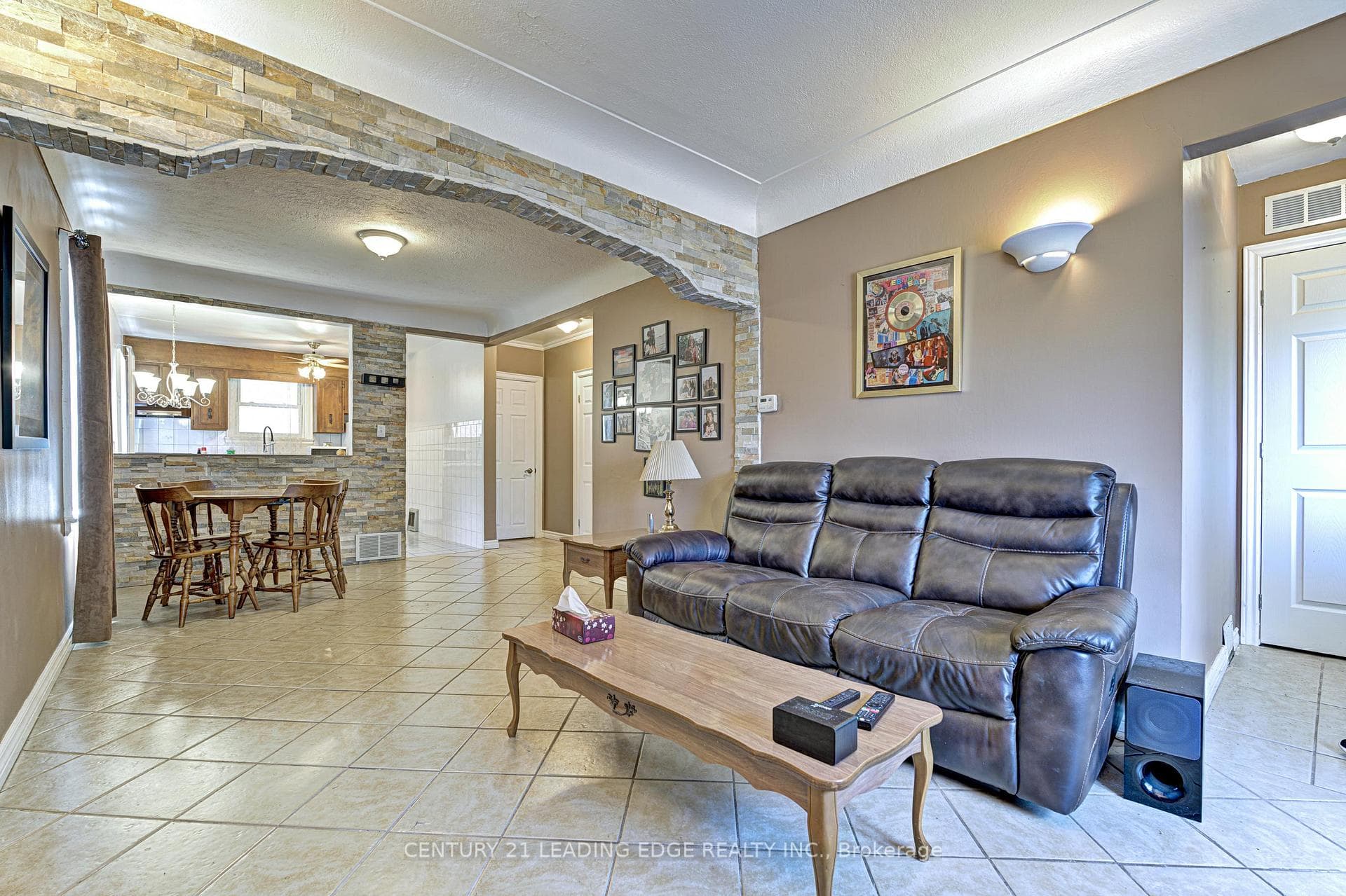 793 Tate Avenue photo 9
